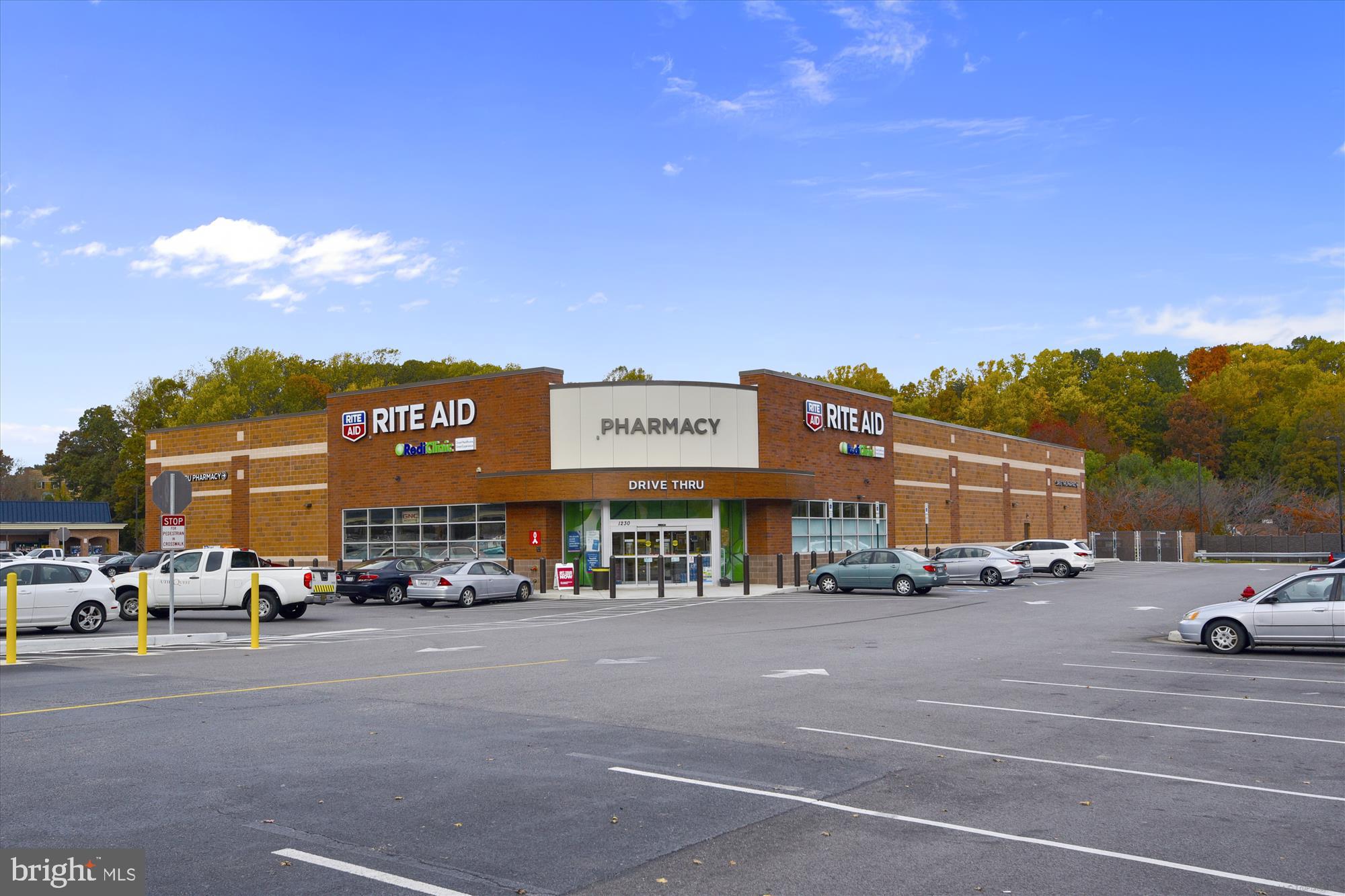 BAY HILLS - COLONIAL RIDGE - Residential