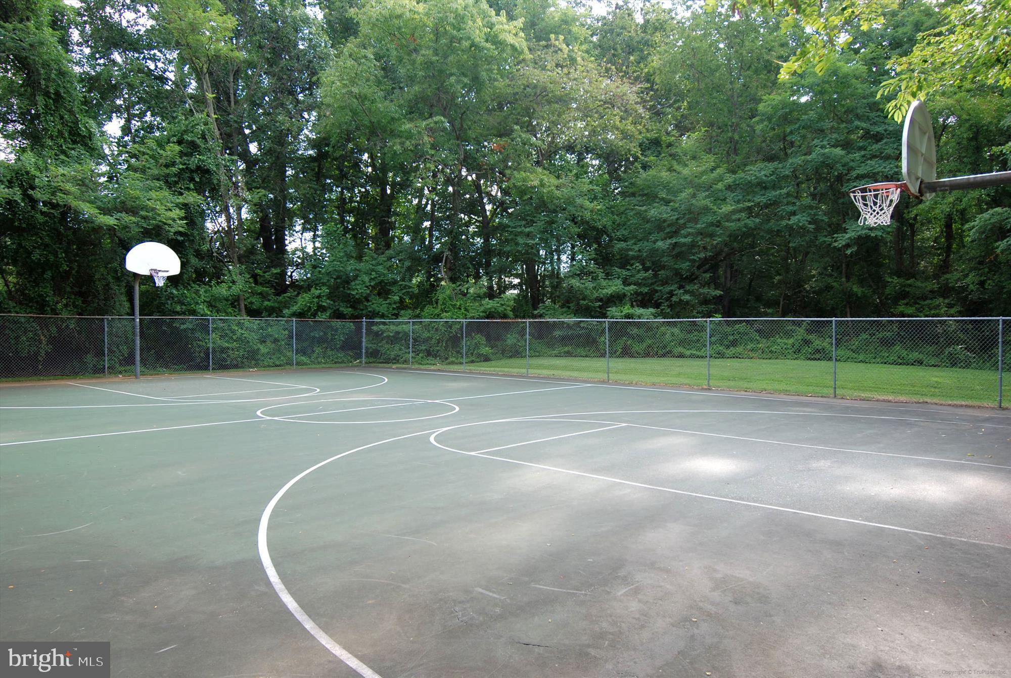 BAY HILLS - COLONIAL RIDGE - Residential