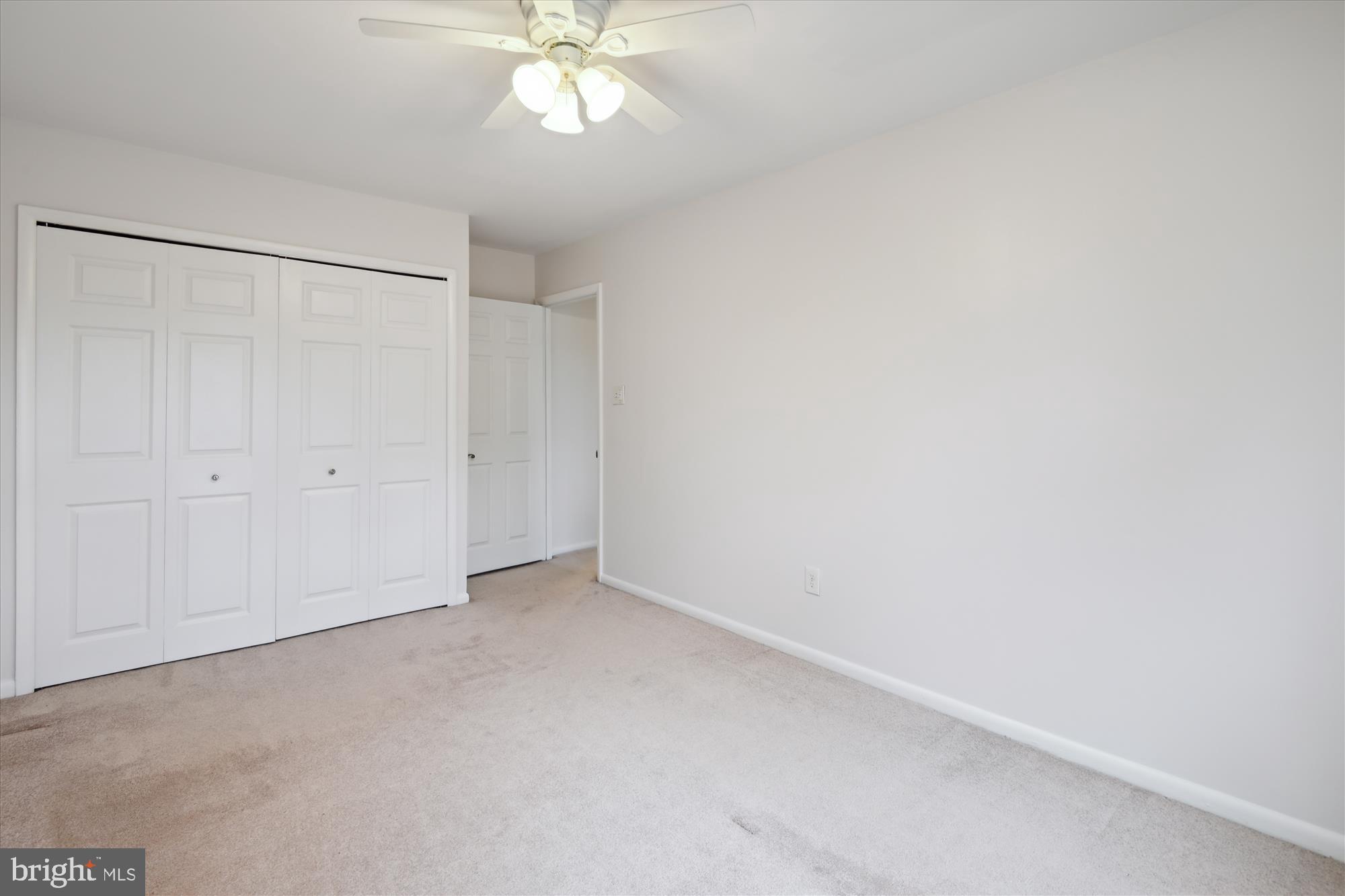 BAY HILLS - COLONIAL RIDGE - Residential