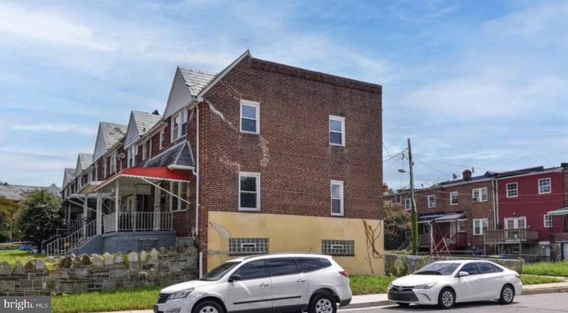 2565 HARLEM AVENUE