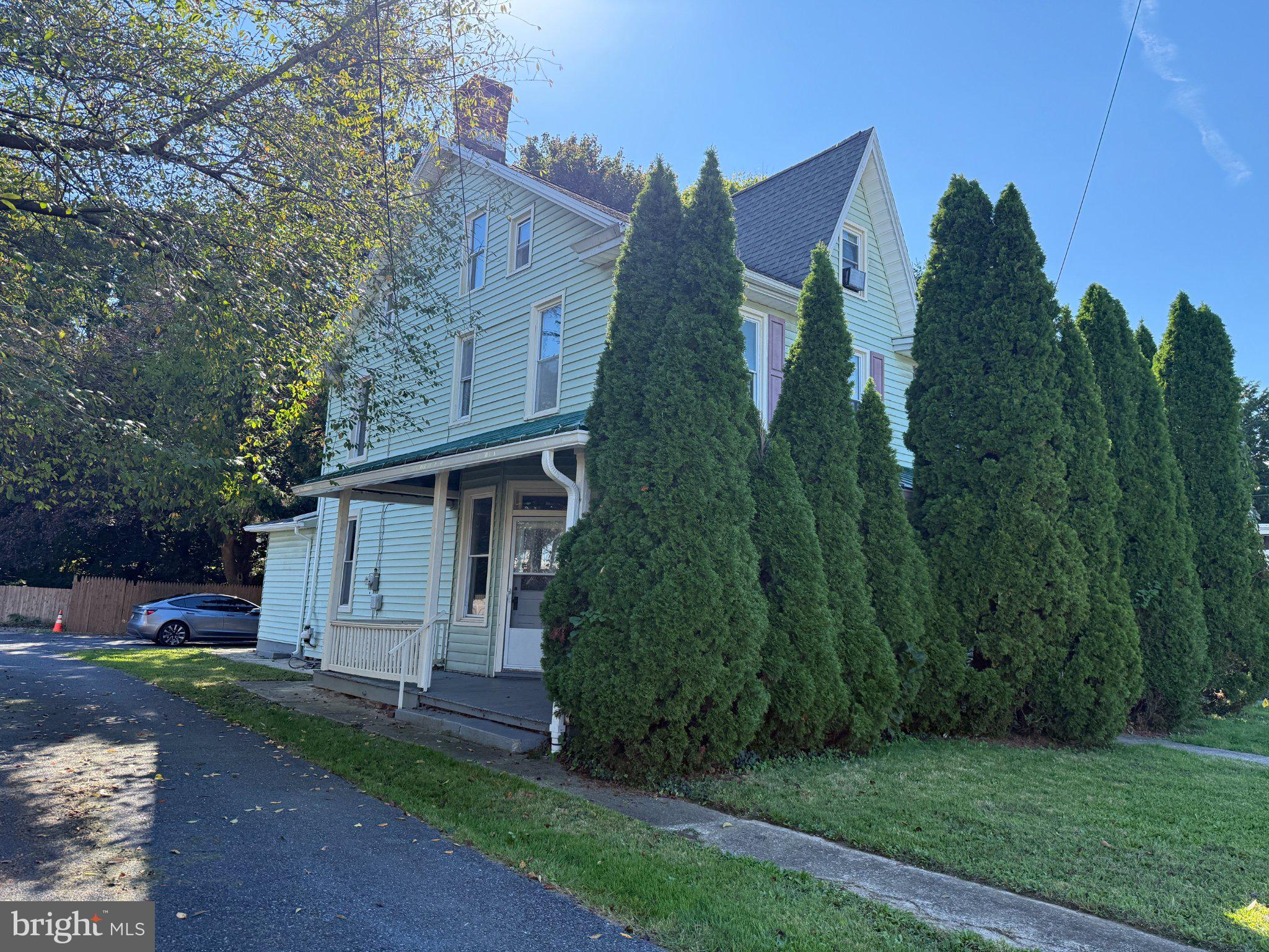3779 DERRY STREET