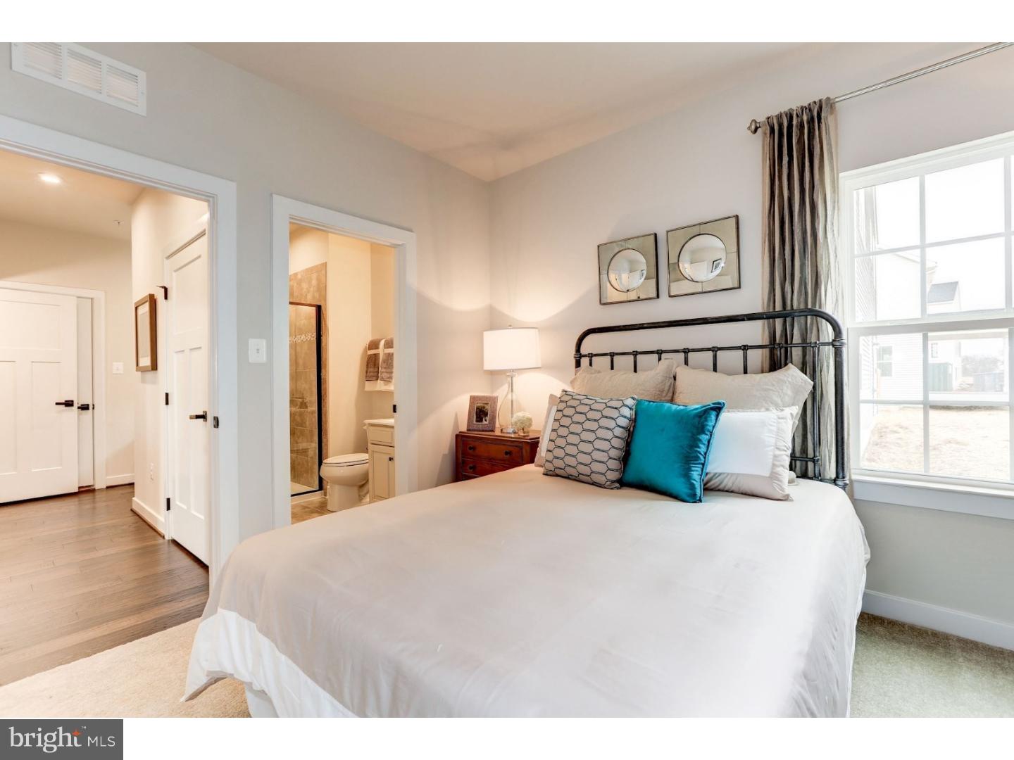 WOODFIELD - Residential