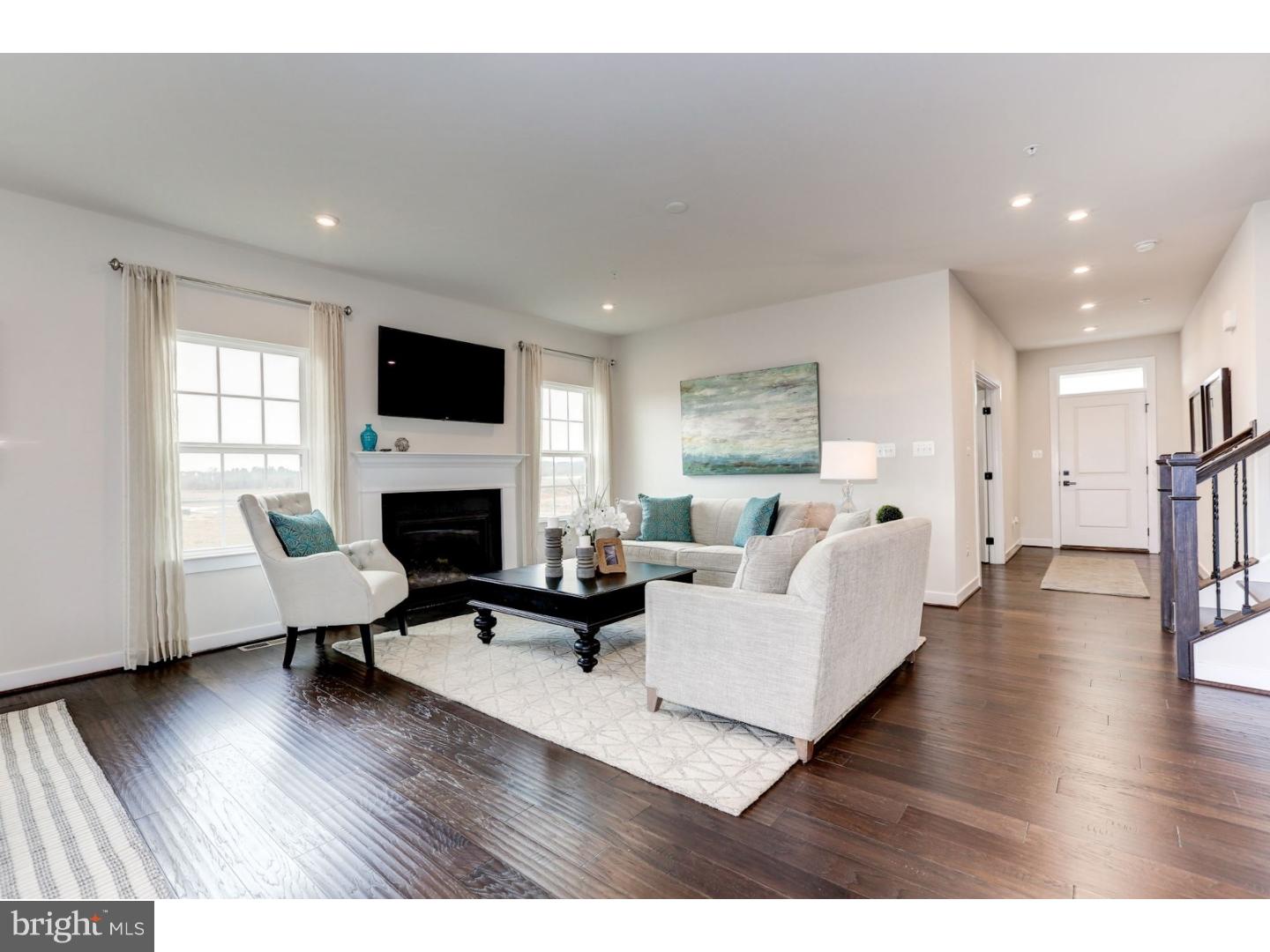 WOODFIELD - Residential