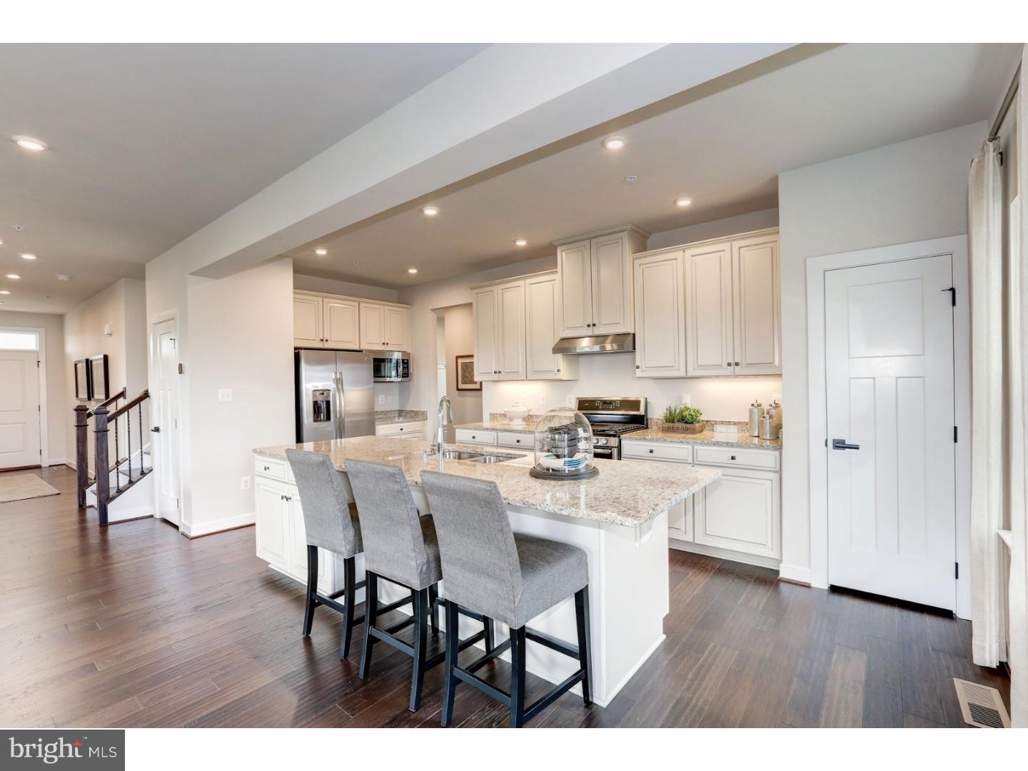 WOODFIELD - Residential