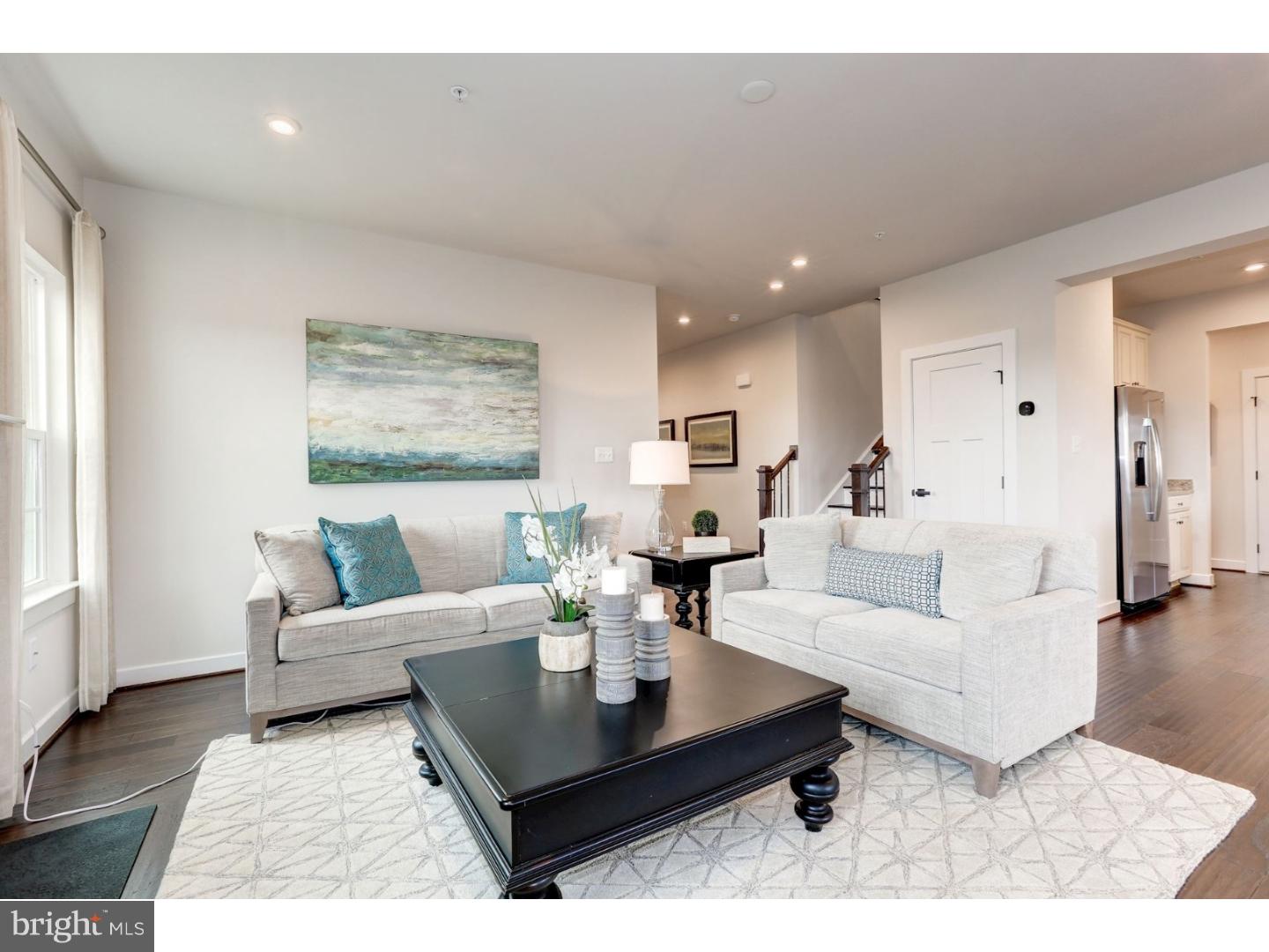 WOODFIELD - Residential