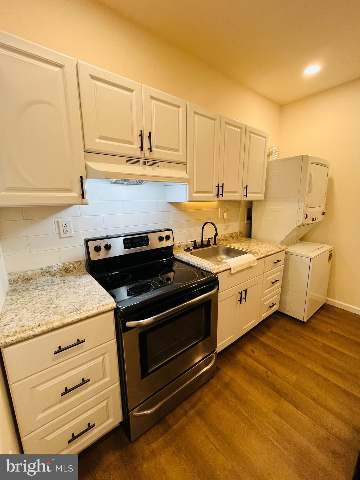 6249 REEDLAND STREET 1M