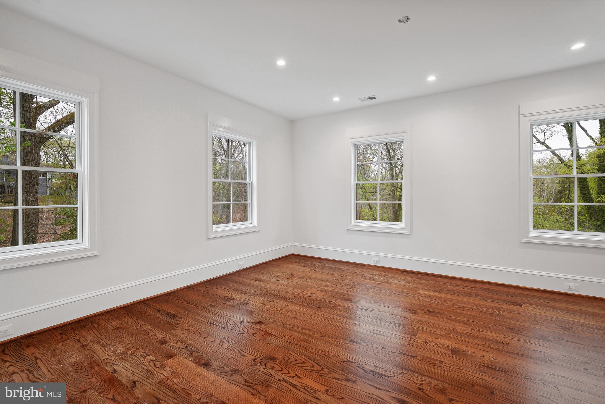 FRANKLIN PARK - Residential