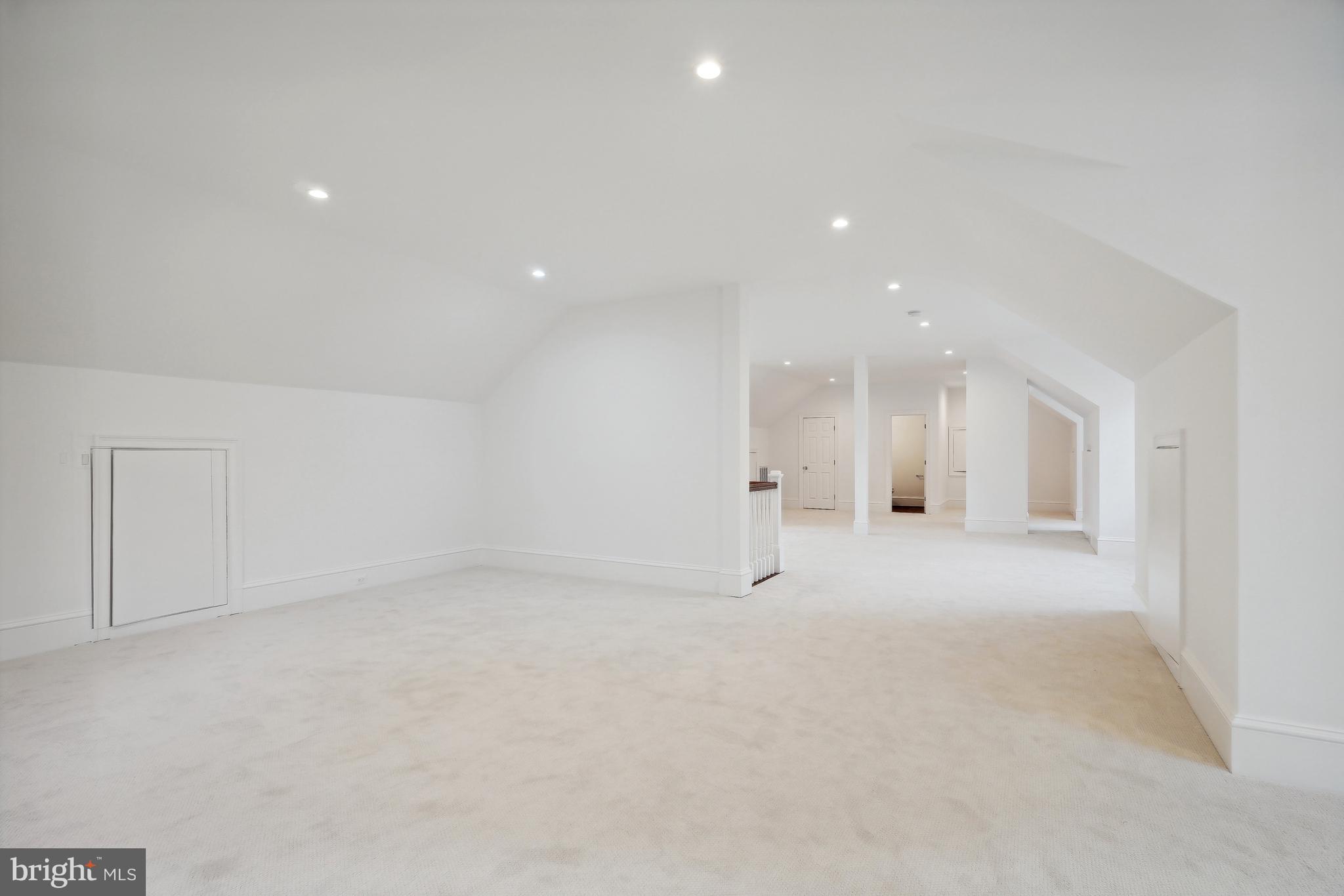 FRANKLIN PARK - Residential