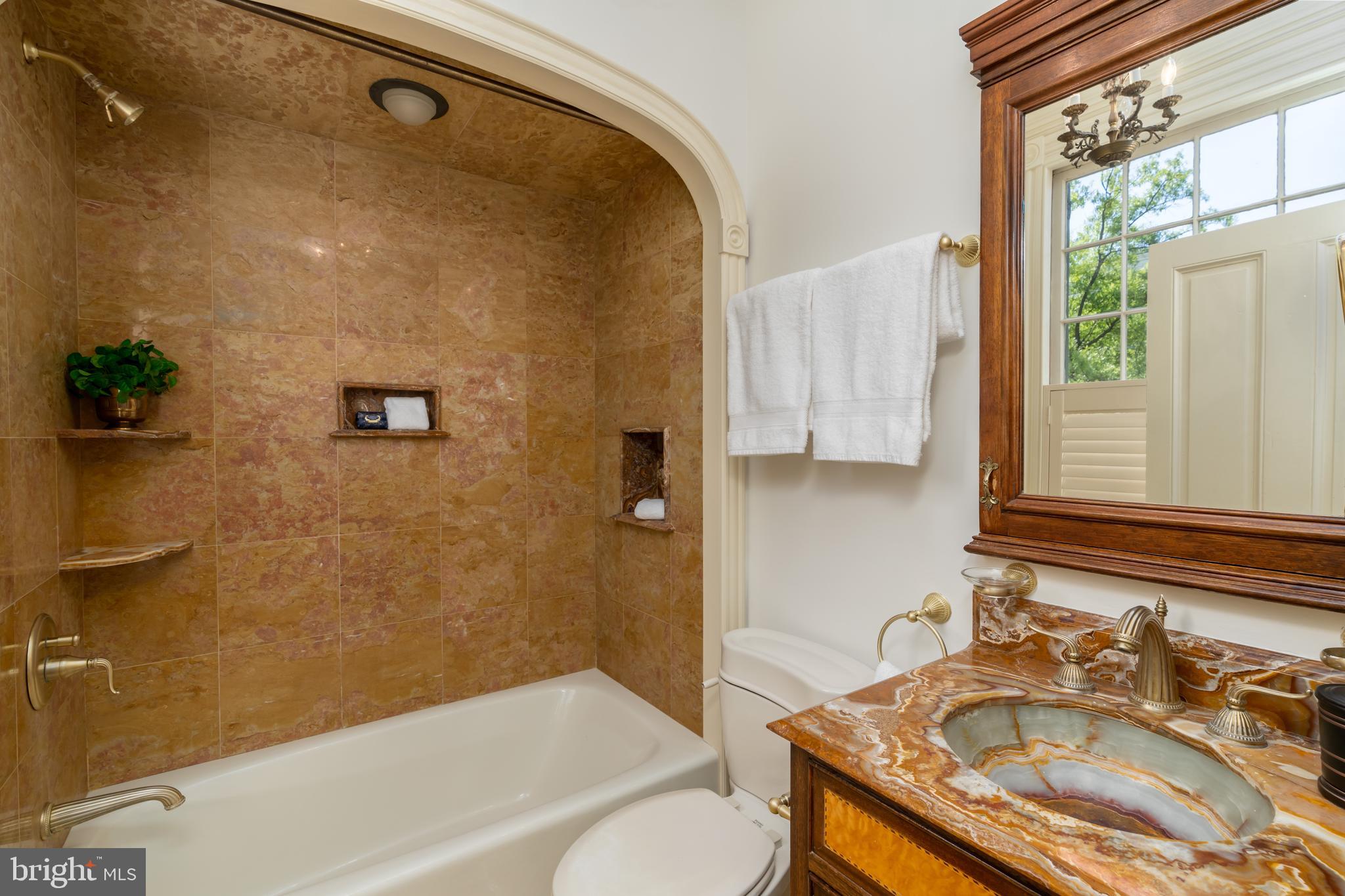 HISTORIC OLD TOWN - Residential