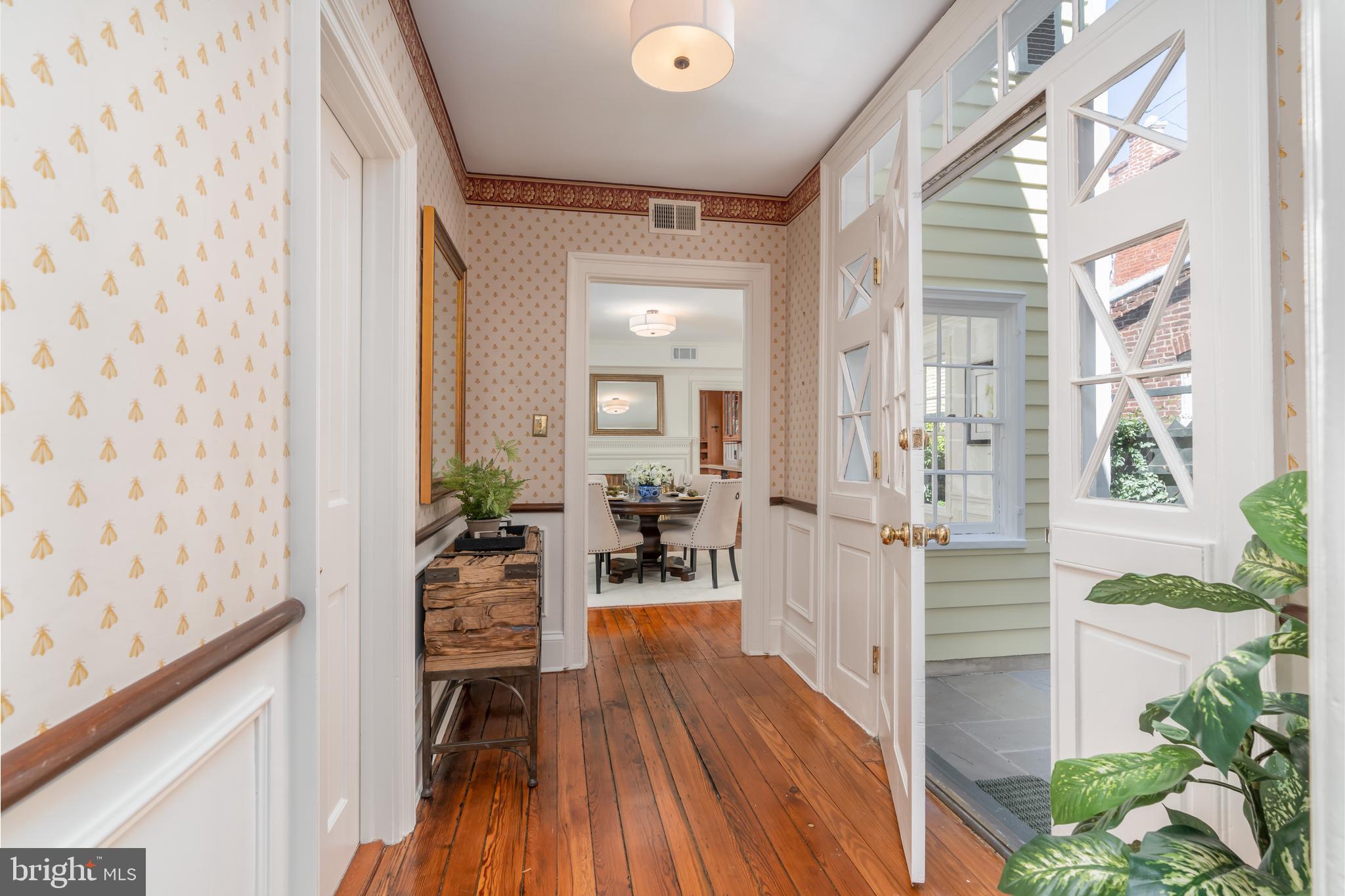 HISTORIC OLD TOWN - Residential