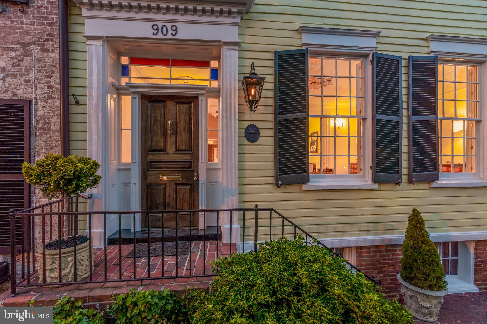 HISTORIC OLD TOWN - Residential