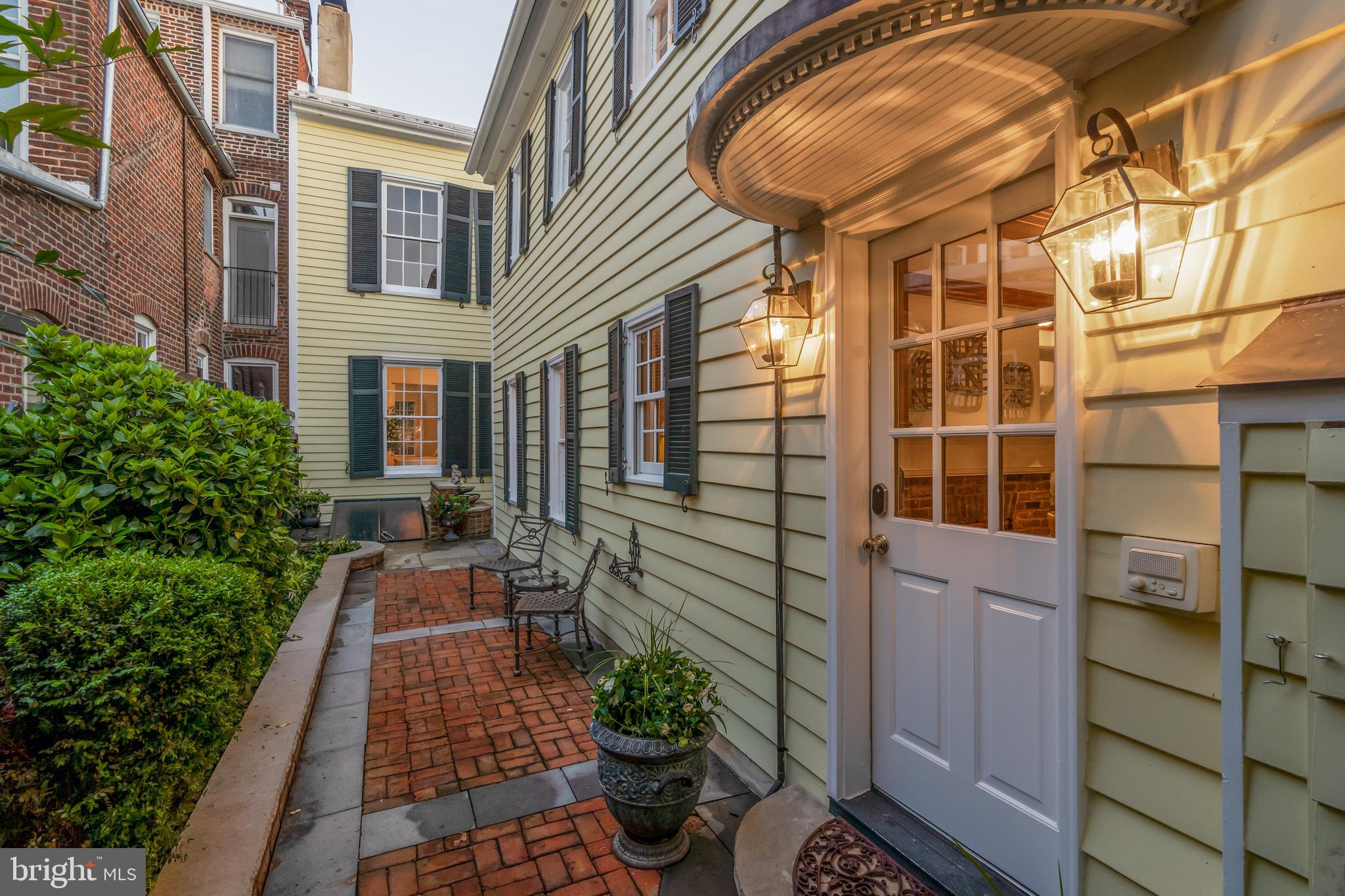 HISTORIC OLD TOWN - Residential