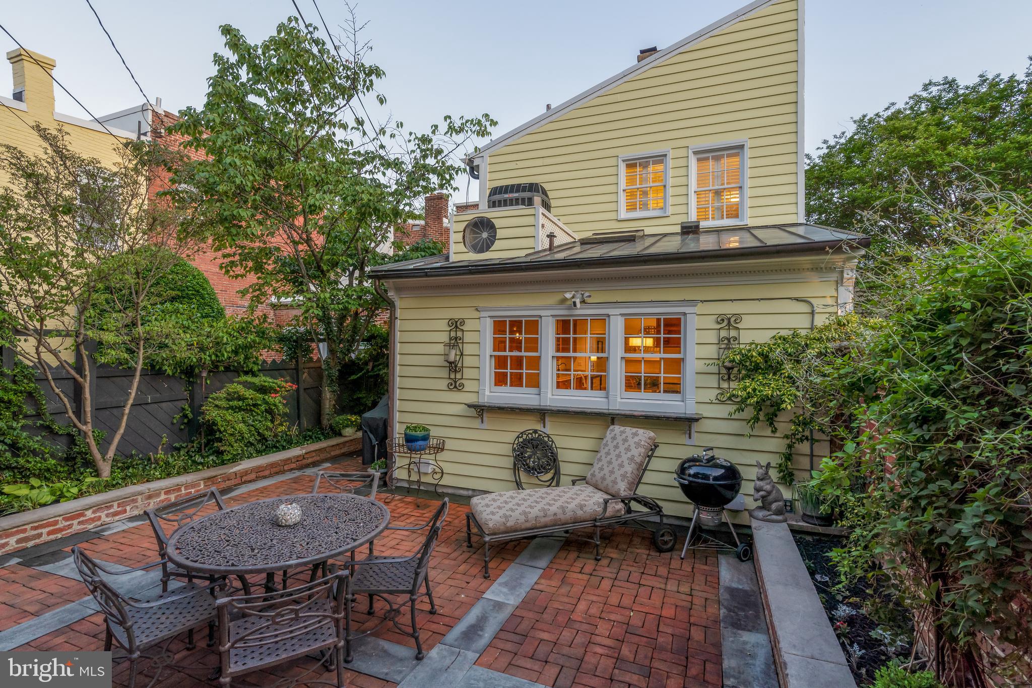 HISTORIC OLD TOWN - Residential