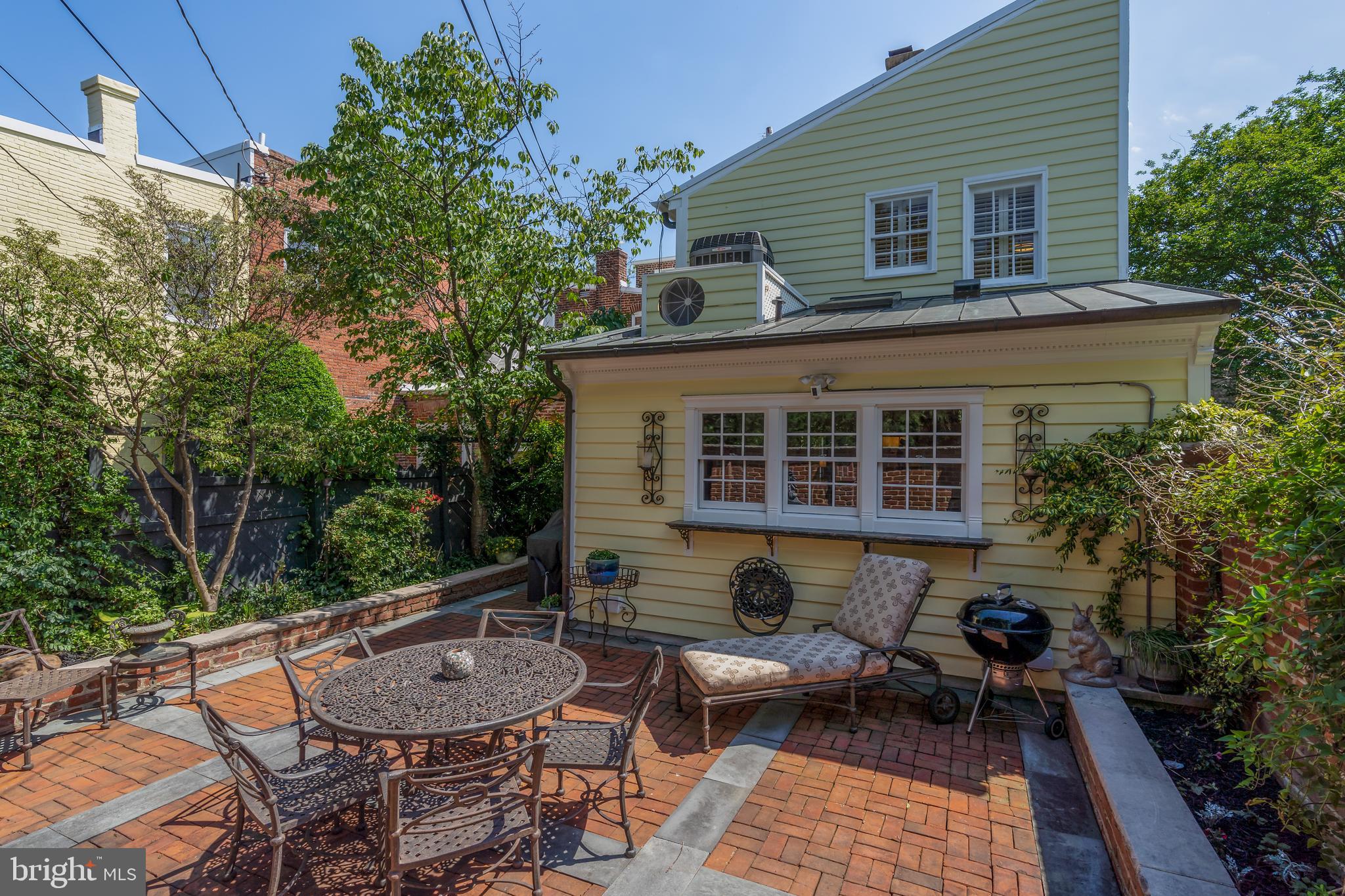 HISTORIC OLD TOWN - Residential