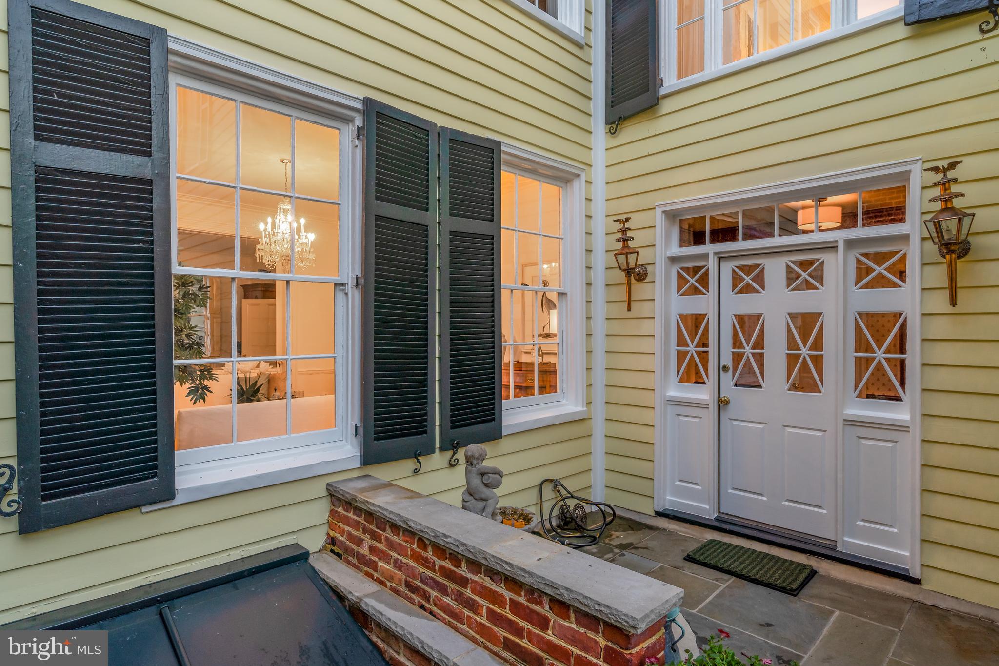 HISTORIC OLD TOWN - Residential