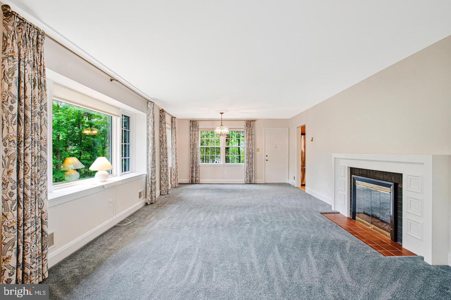 42 SHERWOOD ROAD