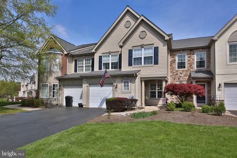 105 TREE TOP COURT WARWICK PA 18974