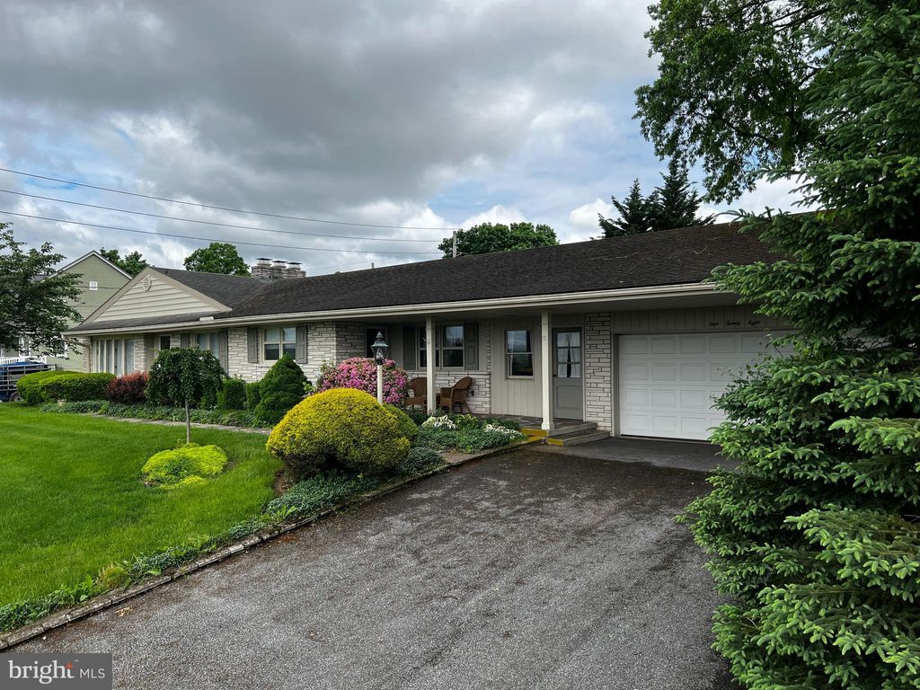 Photo of 128 Center Avenue, Terre Hill, PA 17581 (MLS # PALA2051574)