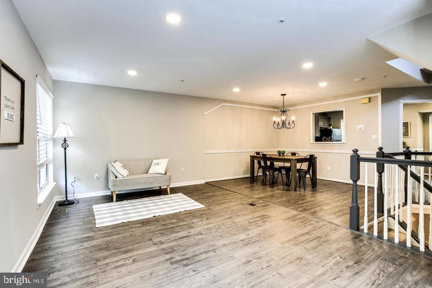 SEVEN OAKS - Residential Lease