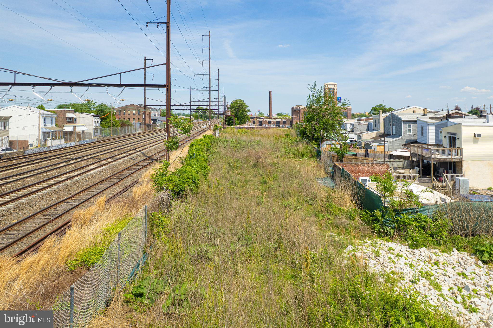 FRANKFORD - Commercial Sale