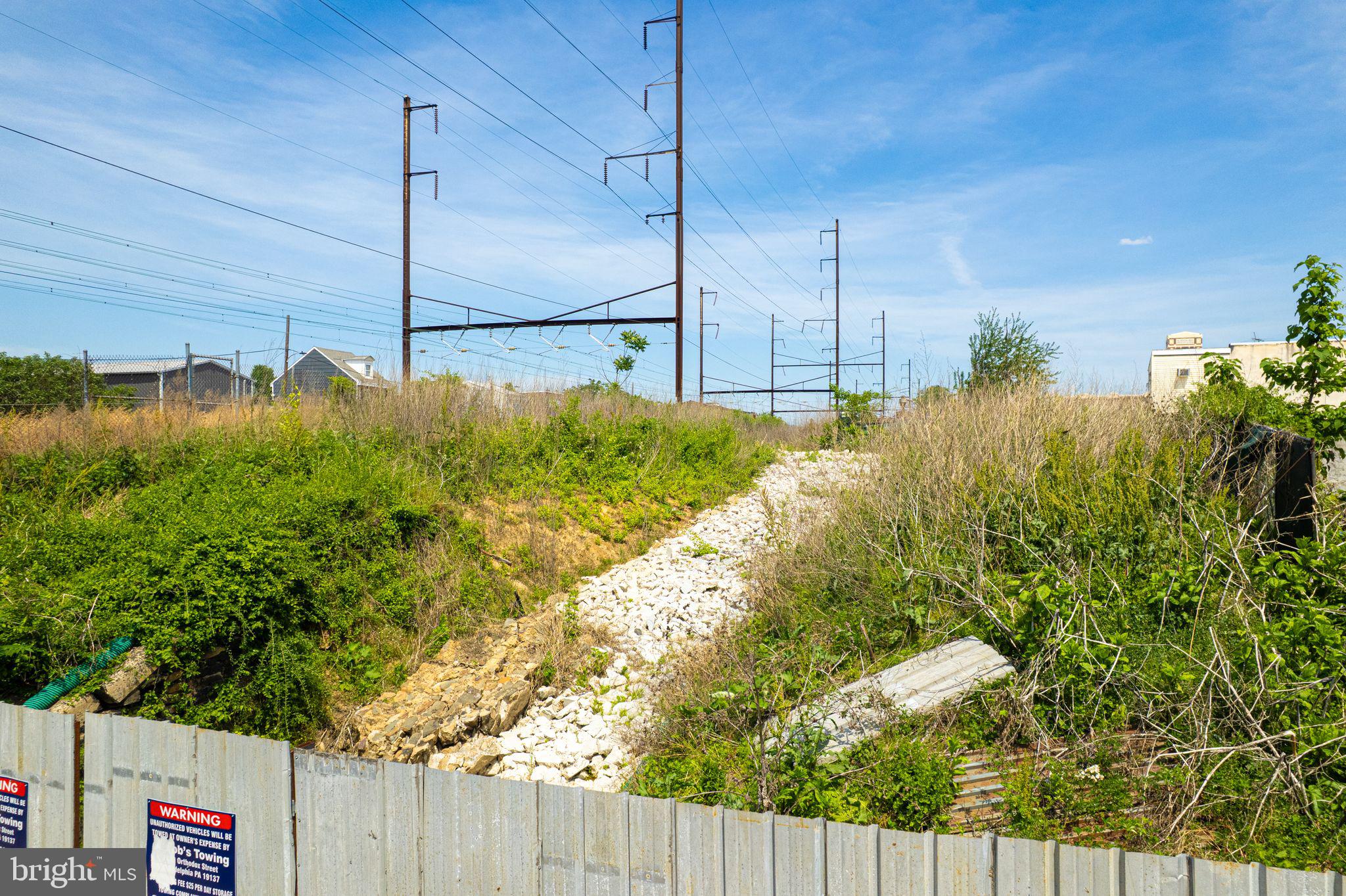 FRANKFORD - Commercial Sale