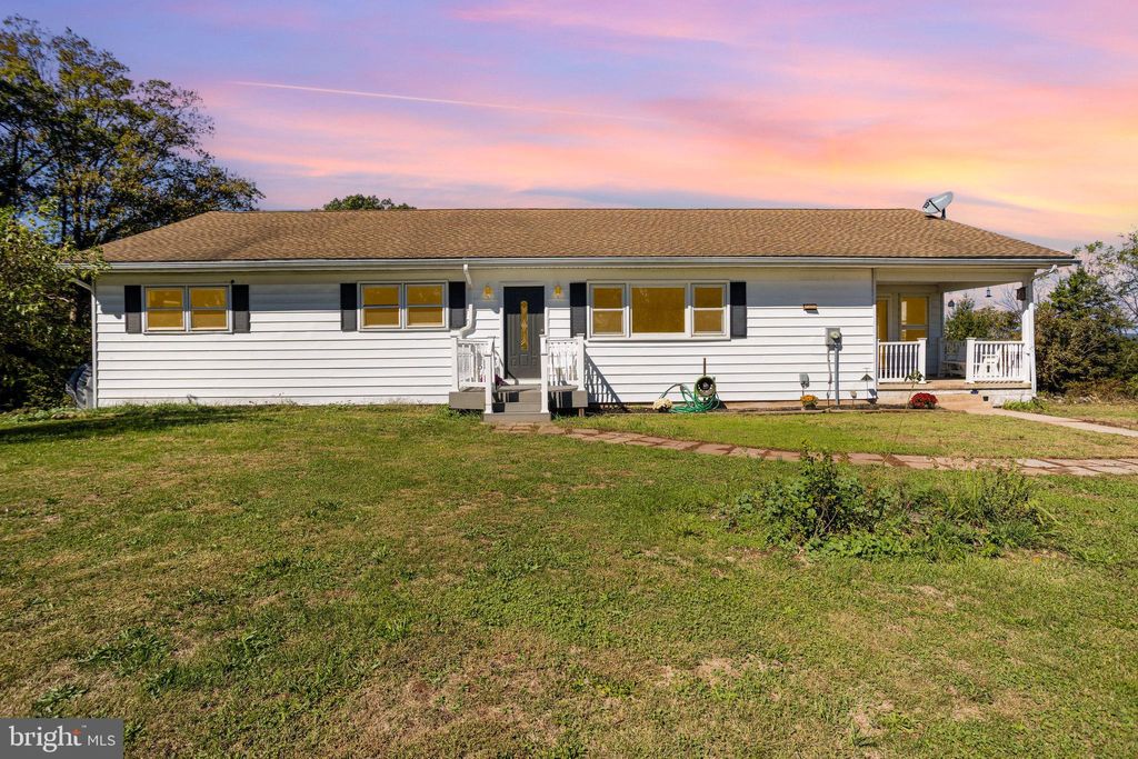 Photo of 107 Pickett Road, DOVER, PA 17315 (MLS # PAYK2091448)