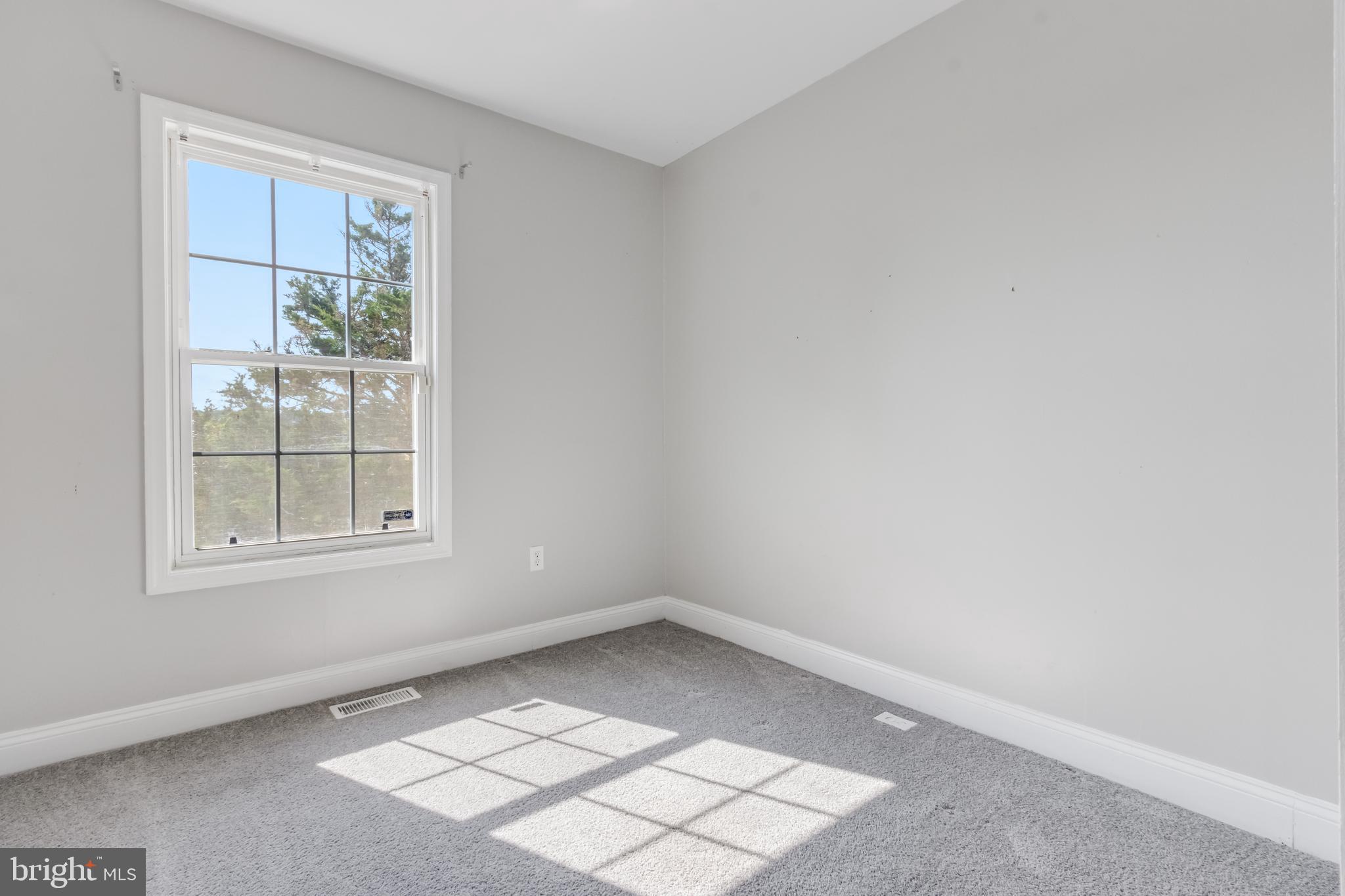 COLONY SQUARE - Residential