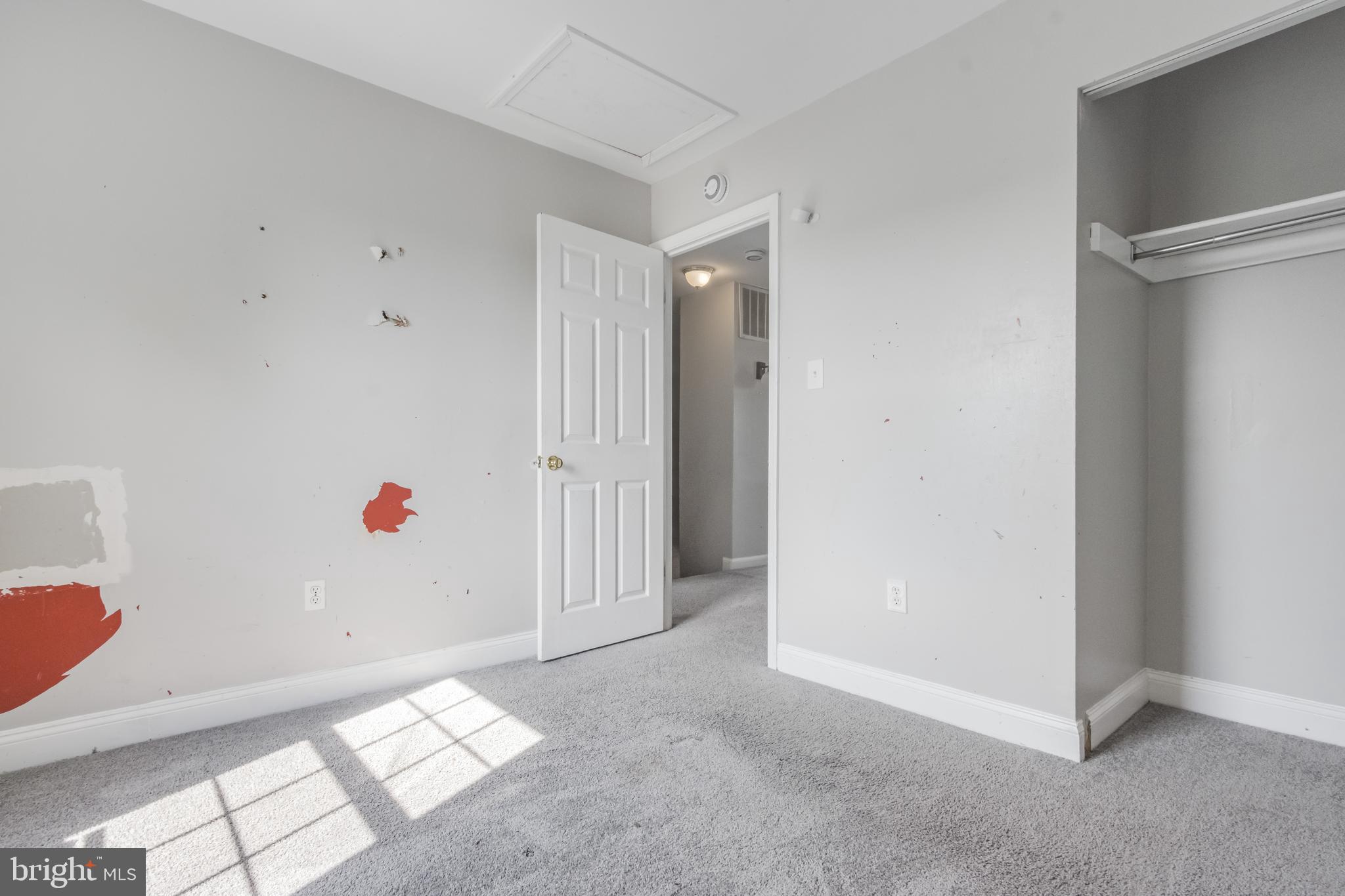 COLONY SQUARE - Residential