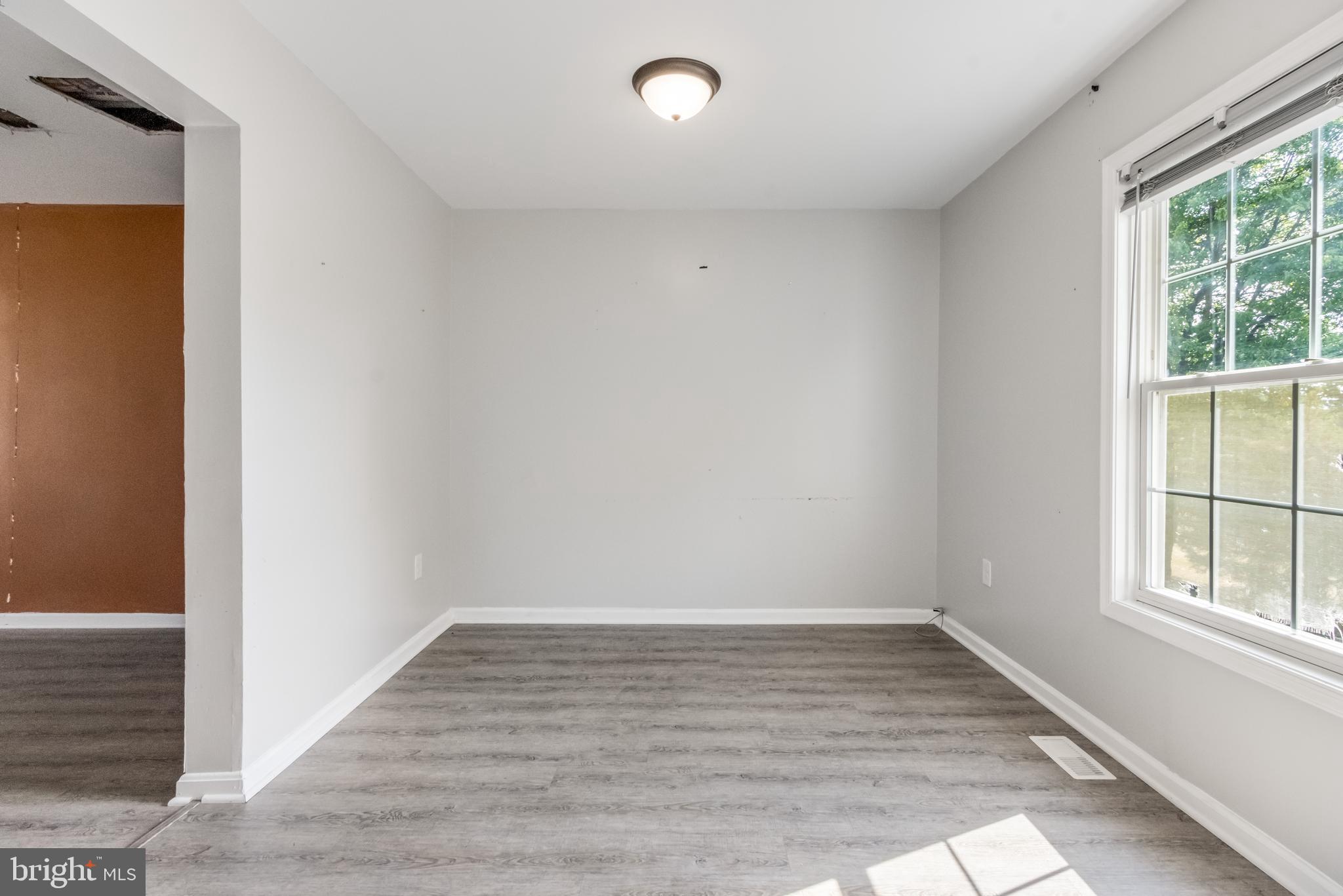 COLONY SQUARE - Residential