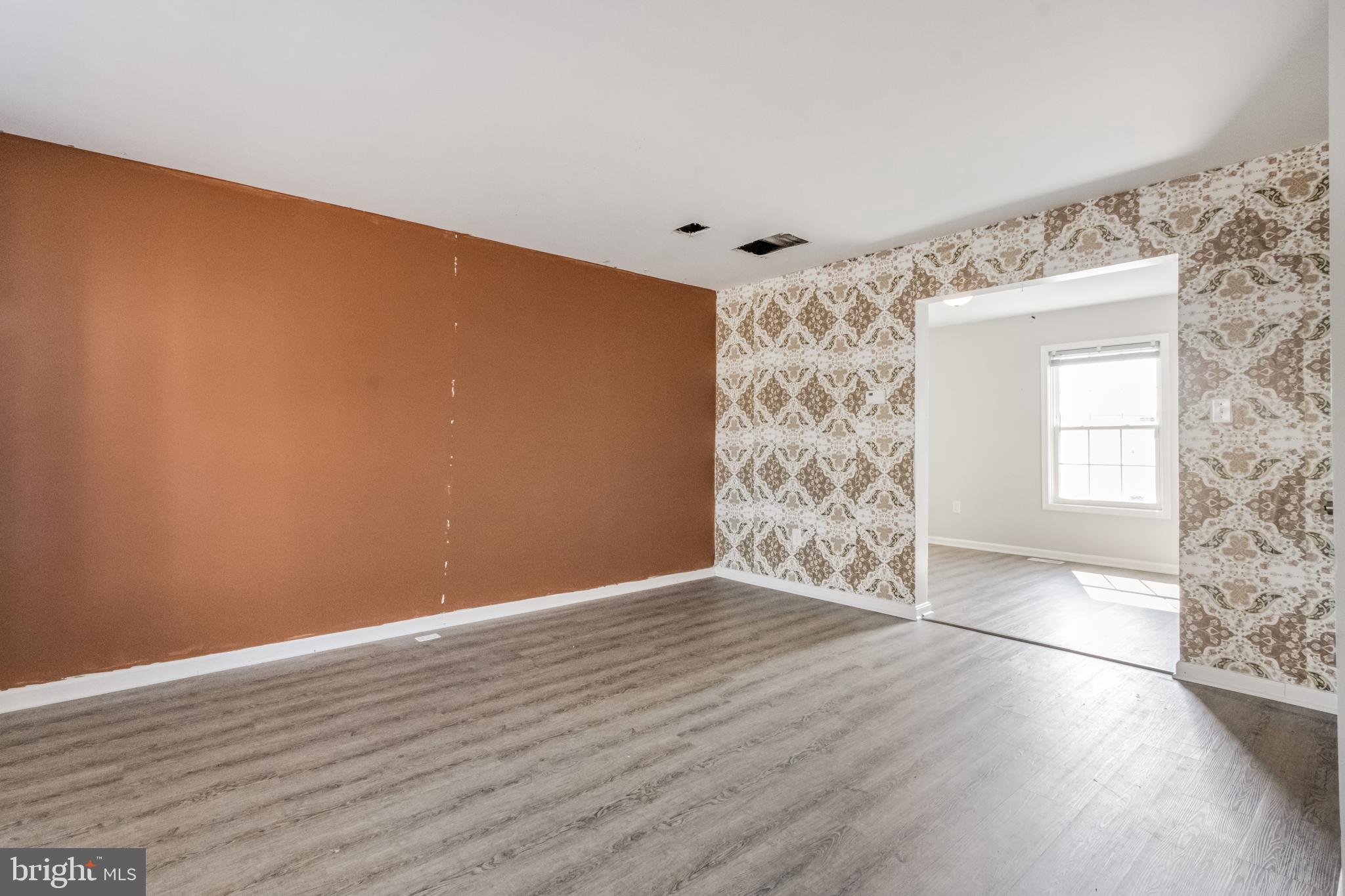 COLONY SQUARE - Residential