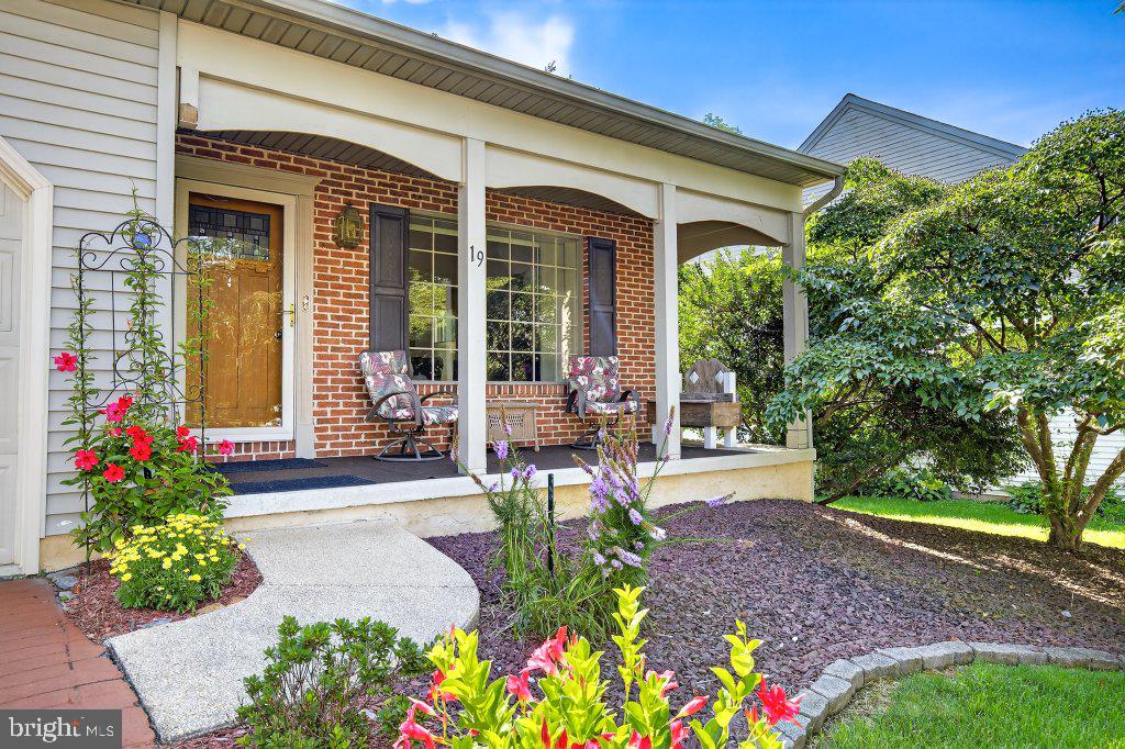 19 MANOR OAKS DRIVE