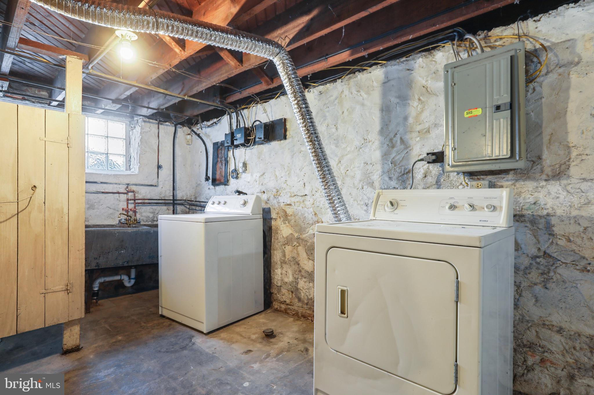 EDGECOMB - Residential Lease