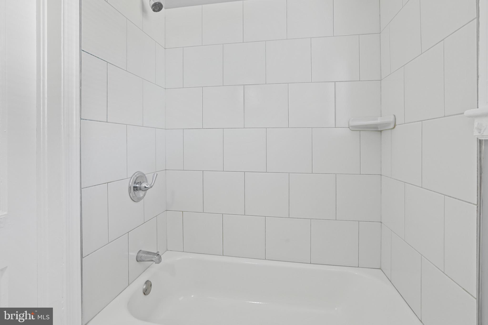 EDGECOMB - Residential Lease