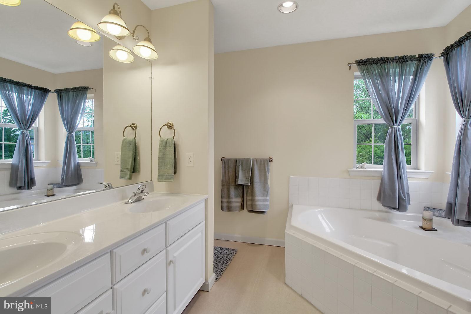 BLOSSOM HILL - Residential