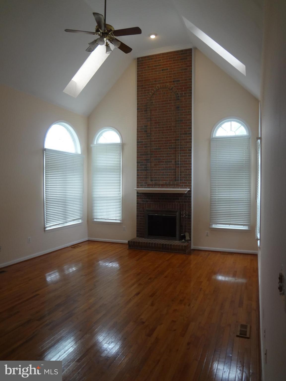 CROSSPOINTE - Residential Lease