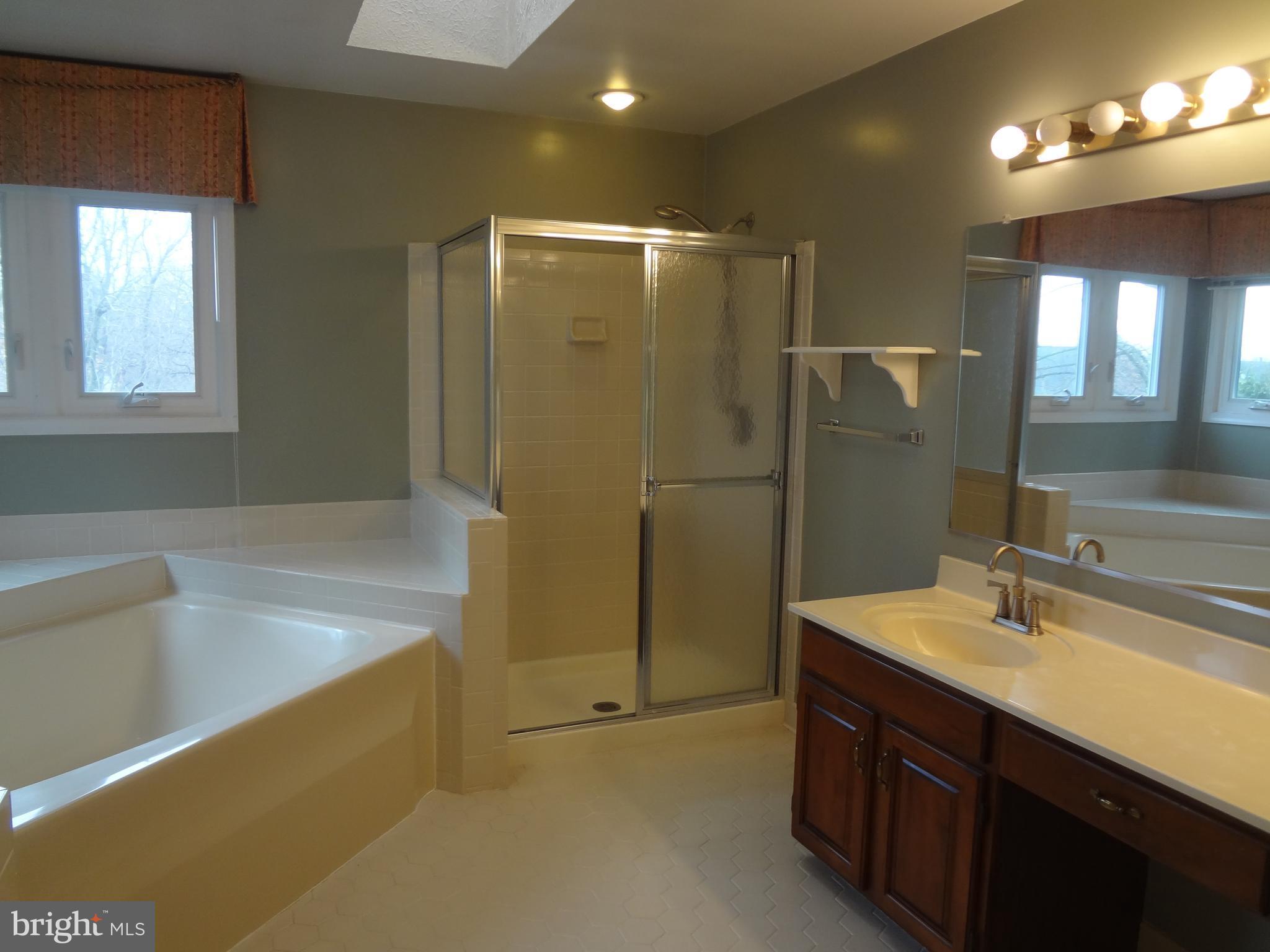 CROSSPOINTE - Residential Lease