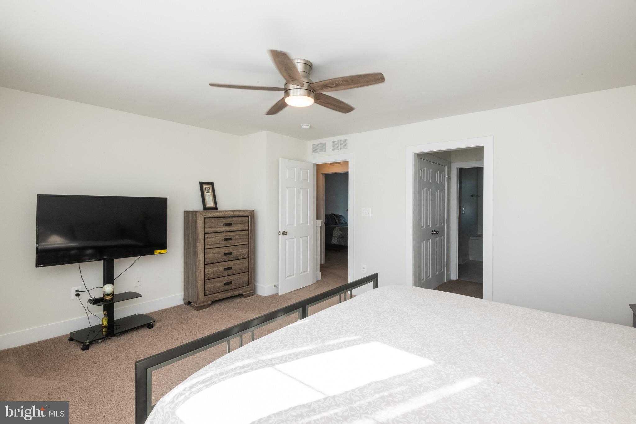 MEADE'S CROSSING - Residential