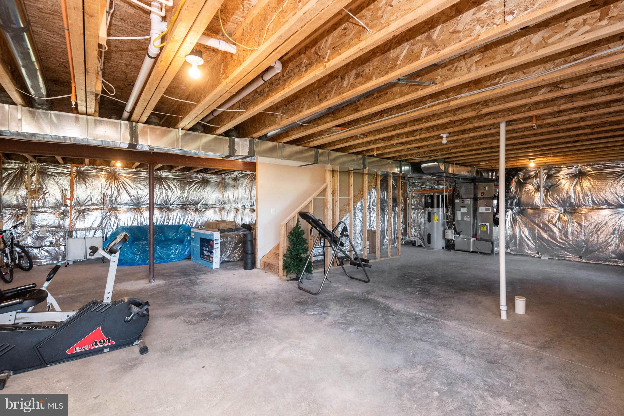 MEADE'S CROSSING - Residential