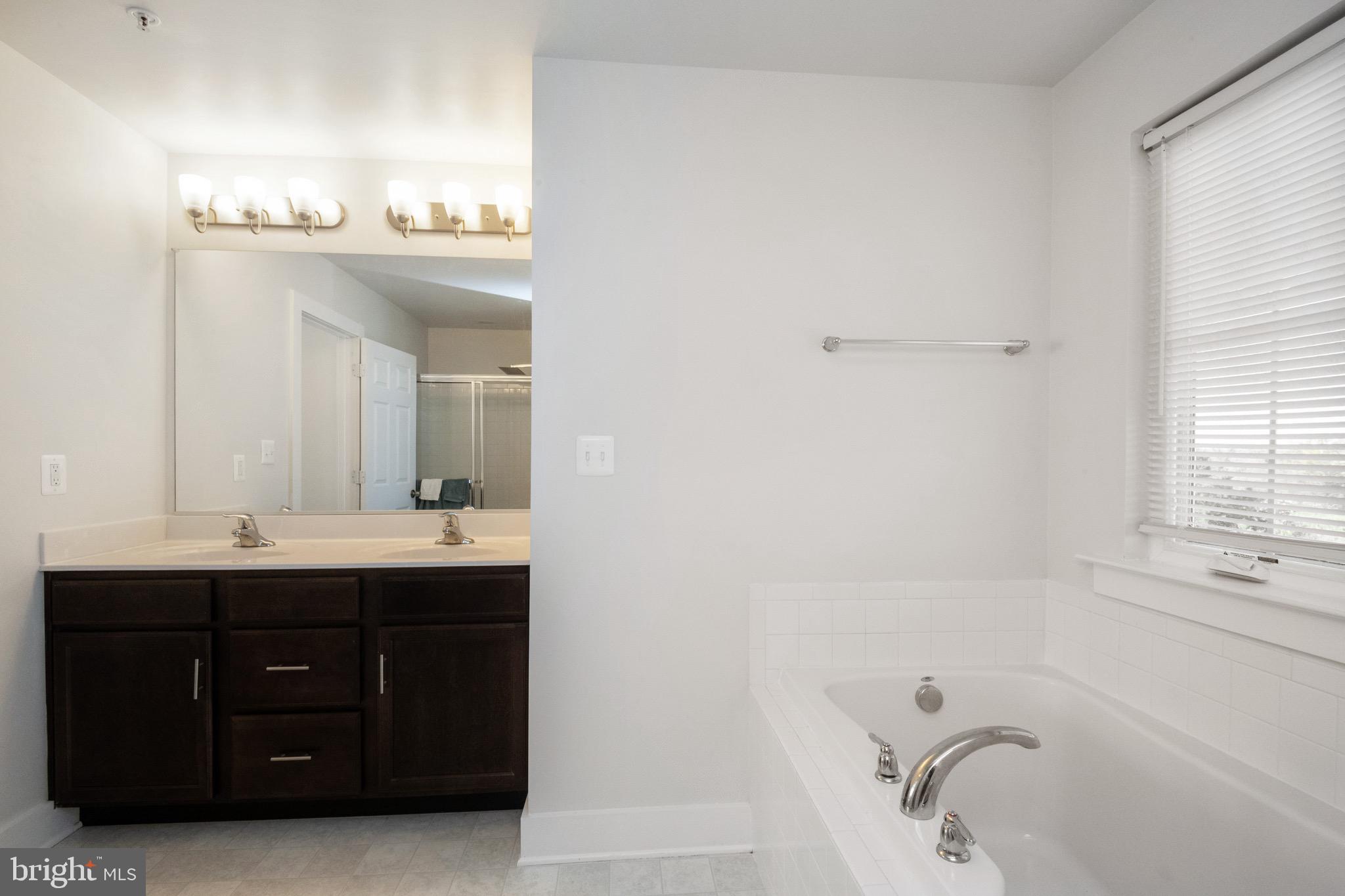 MEADE'S CROSSING - Residential