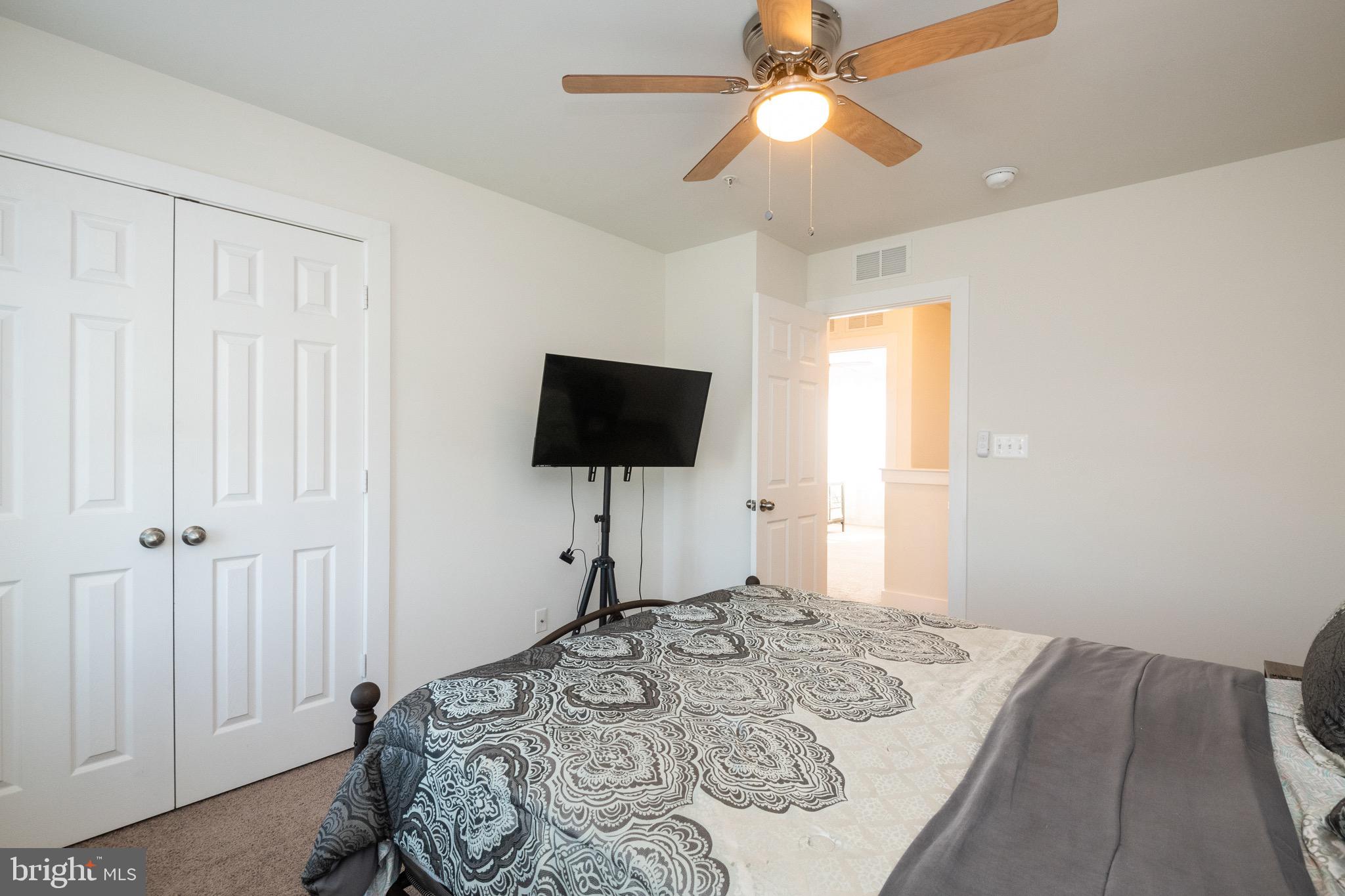 MEADE'S CROSSING - Residential