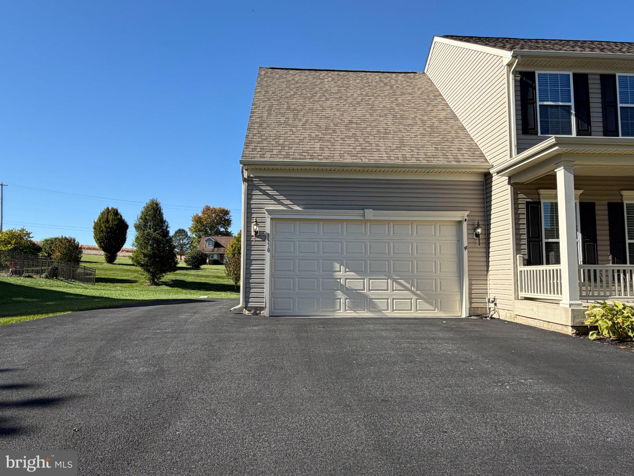 8570 DIAMOND RUN COURT