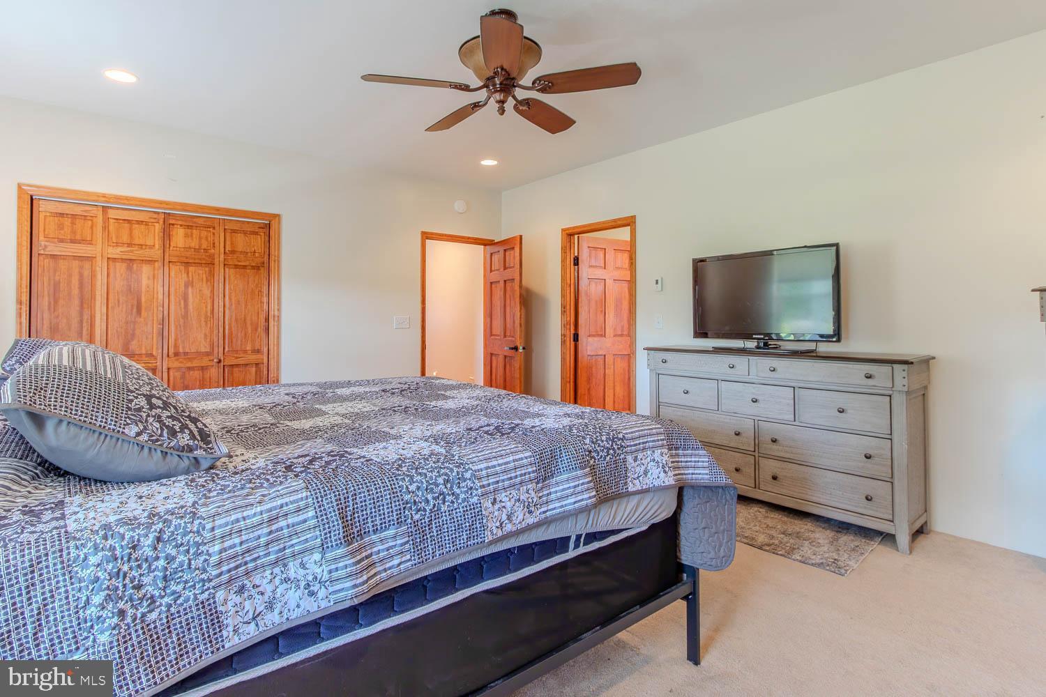 HIDDEN LAKES ESTATES - Residential