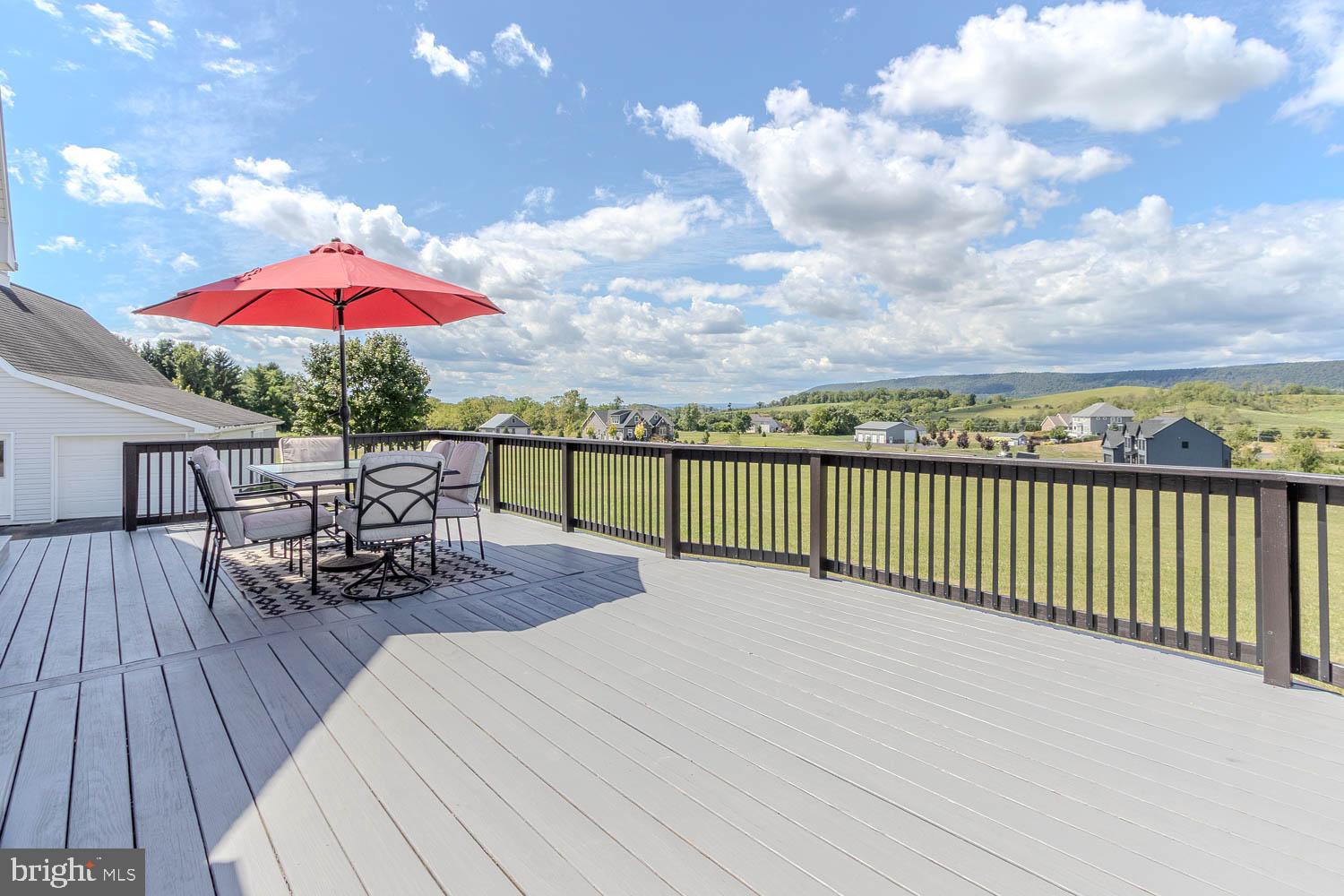 HIDDEN LAKES ESTATES - Residential