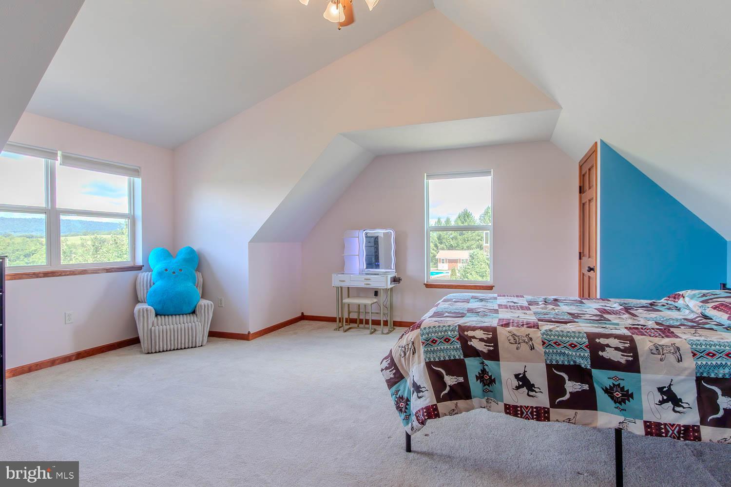 HIDDEN LAKES ESTATES - Residential