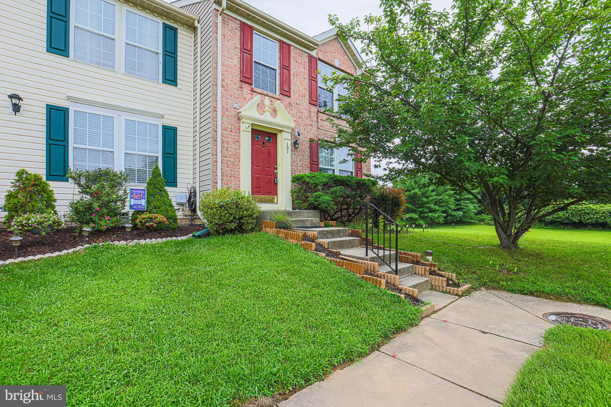Don’t miss this spacious end-of-group townhome in the heart of Rosedale! Featuring 3 bedrooms and 2.5 baths, this home offers an open and inviting layout, a wonderful kitchen with plenty of seating, and a large deck—perfect for entertaining or relaxing outdoors. The primary bedroom boasts nice high ceilings, adding to the open and airy feel. End-unit privacy, abundant natural light, and great outdoor space make this a standout. Conveniently located near major commuter routes, shopping, and dining. Schedule your showing today!!