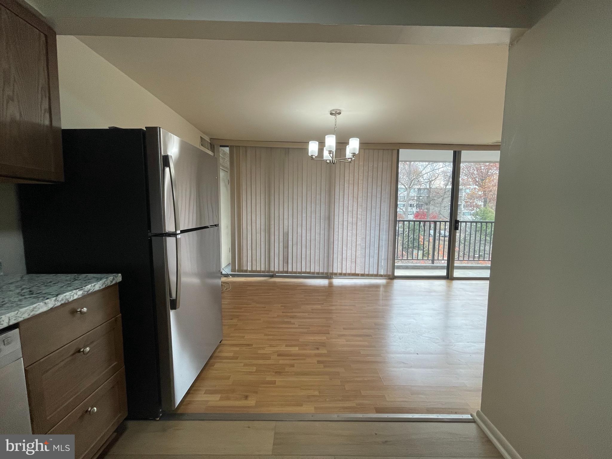 BRIARWOOD COURT - Residential Lease