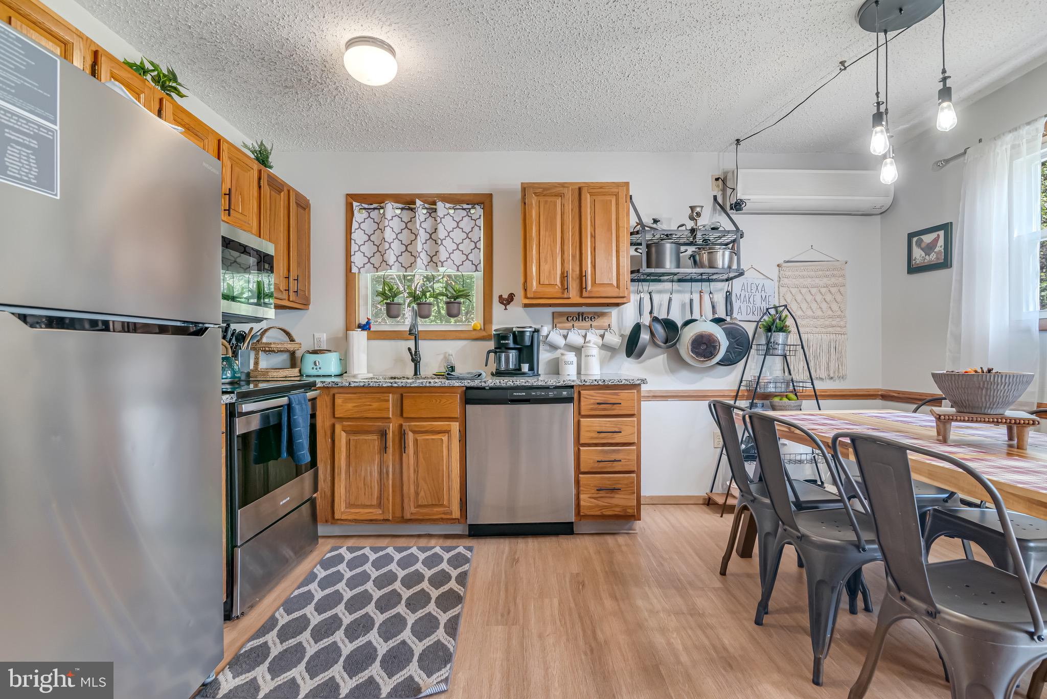 TOWAMENSING TRAILS - Residential