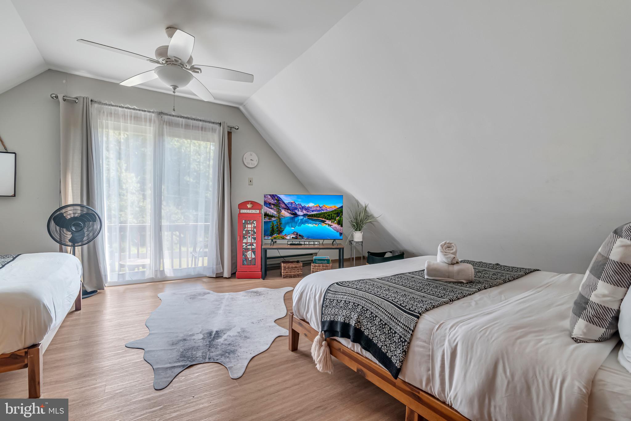 TOWAMENSING TRAILS - Residential