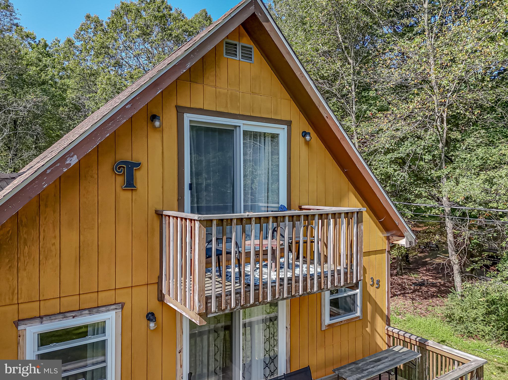 TOWAMENSING TRAILS - Residential