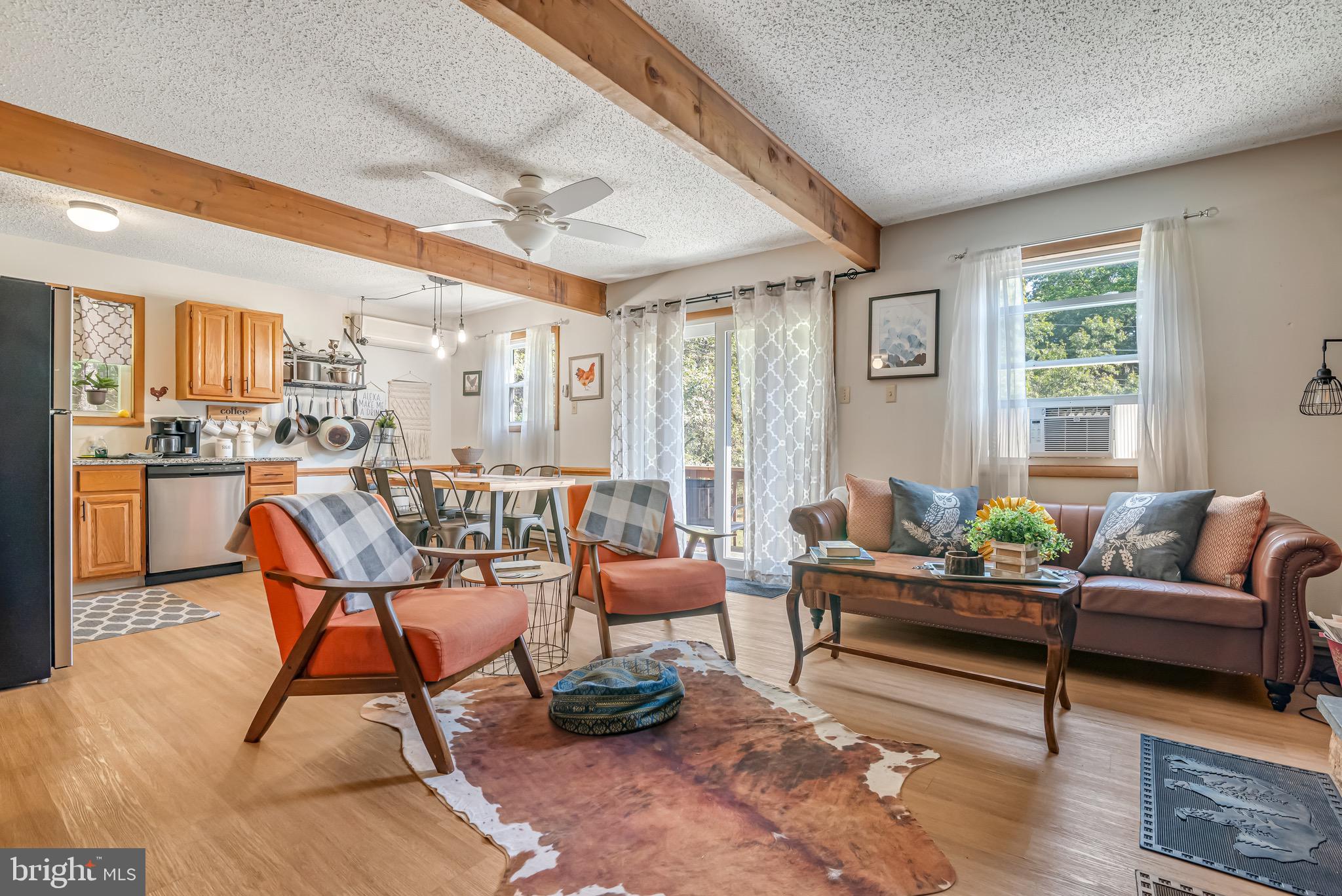 TOWAMENSING TRAILS - Residential